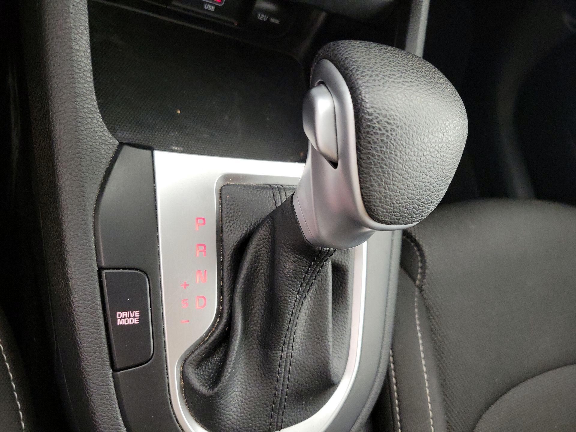 Thumbnail: 2023 Kia Forte - 17