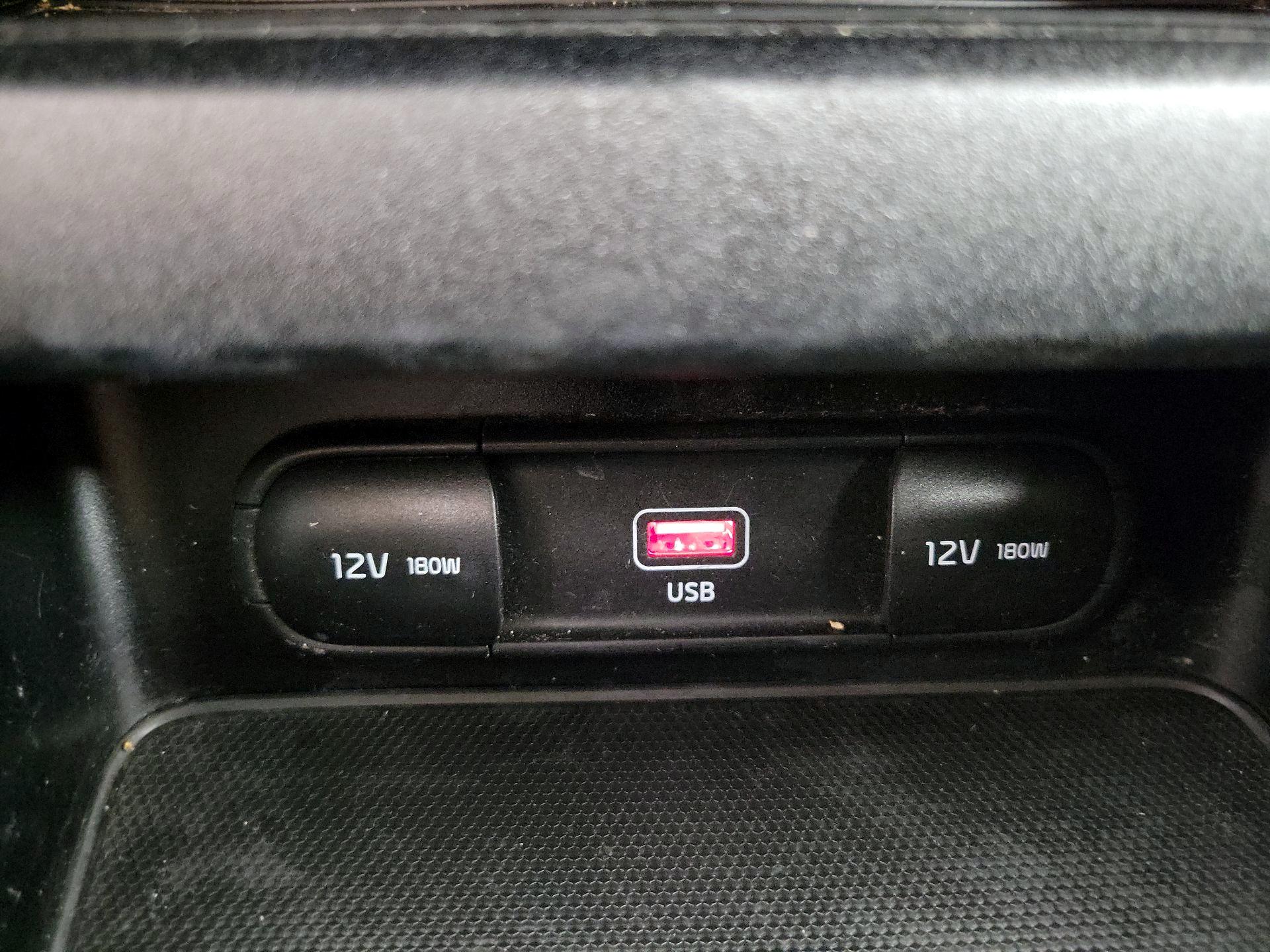 Thumbnail: 2023 Kia Forte - 18