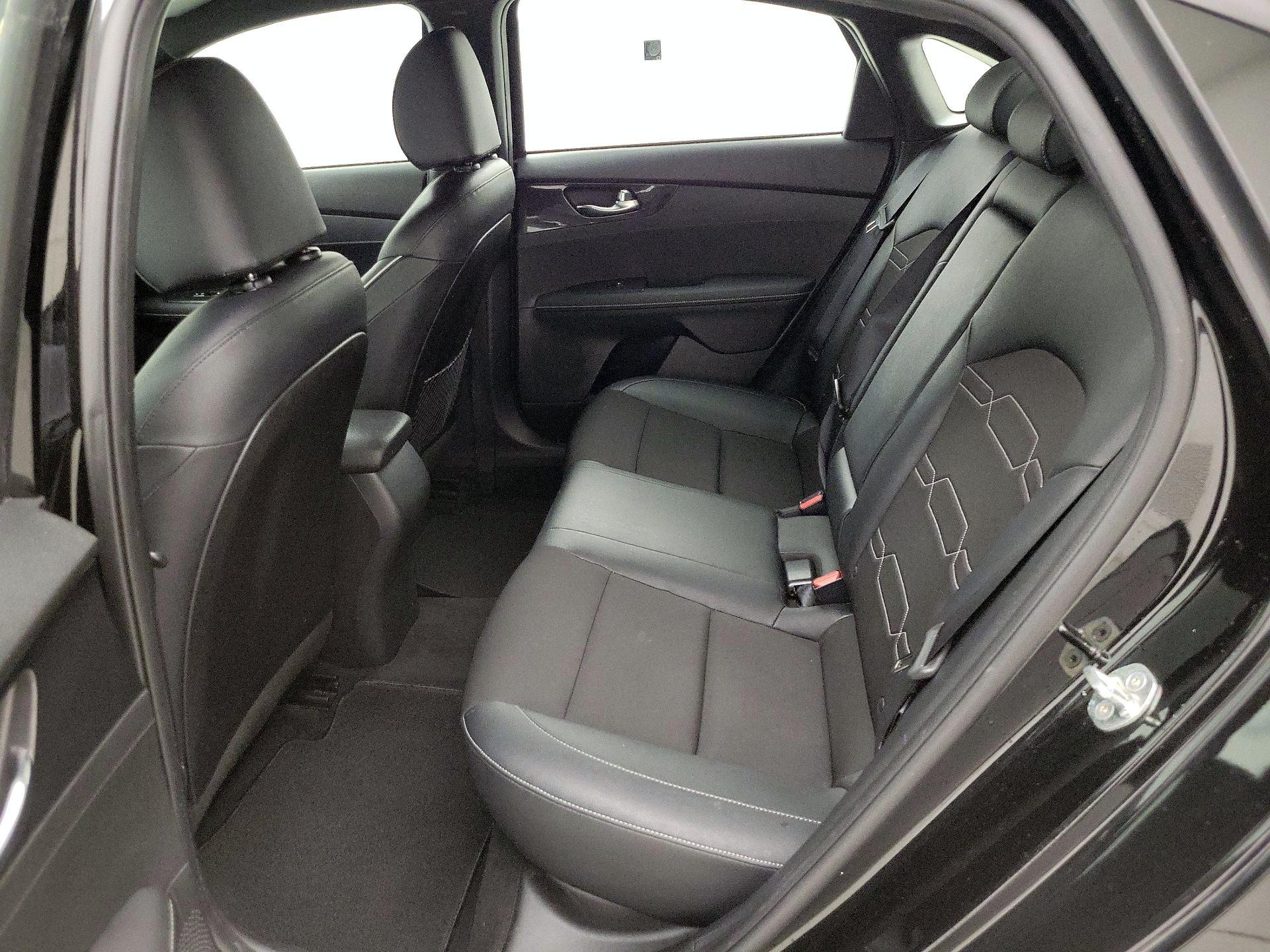 Thumbnail: 2023 Kia Forte - 20