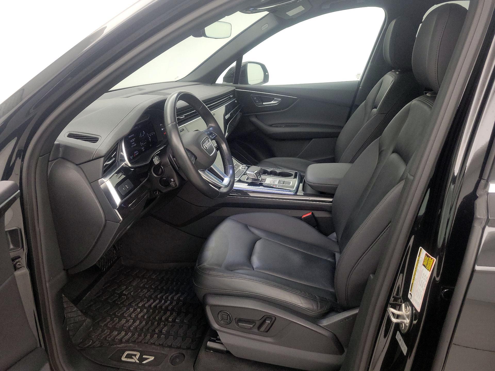 Thumbnail: 2023 Audi Q7 - 11