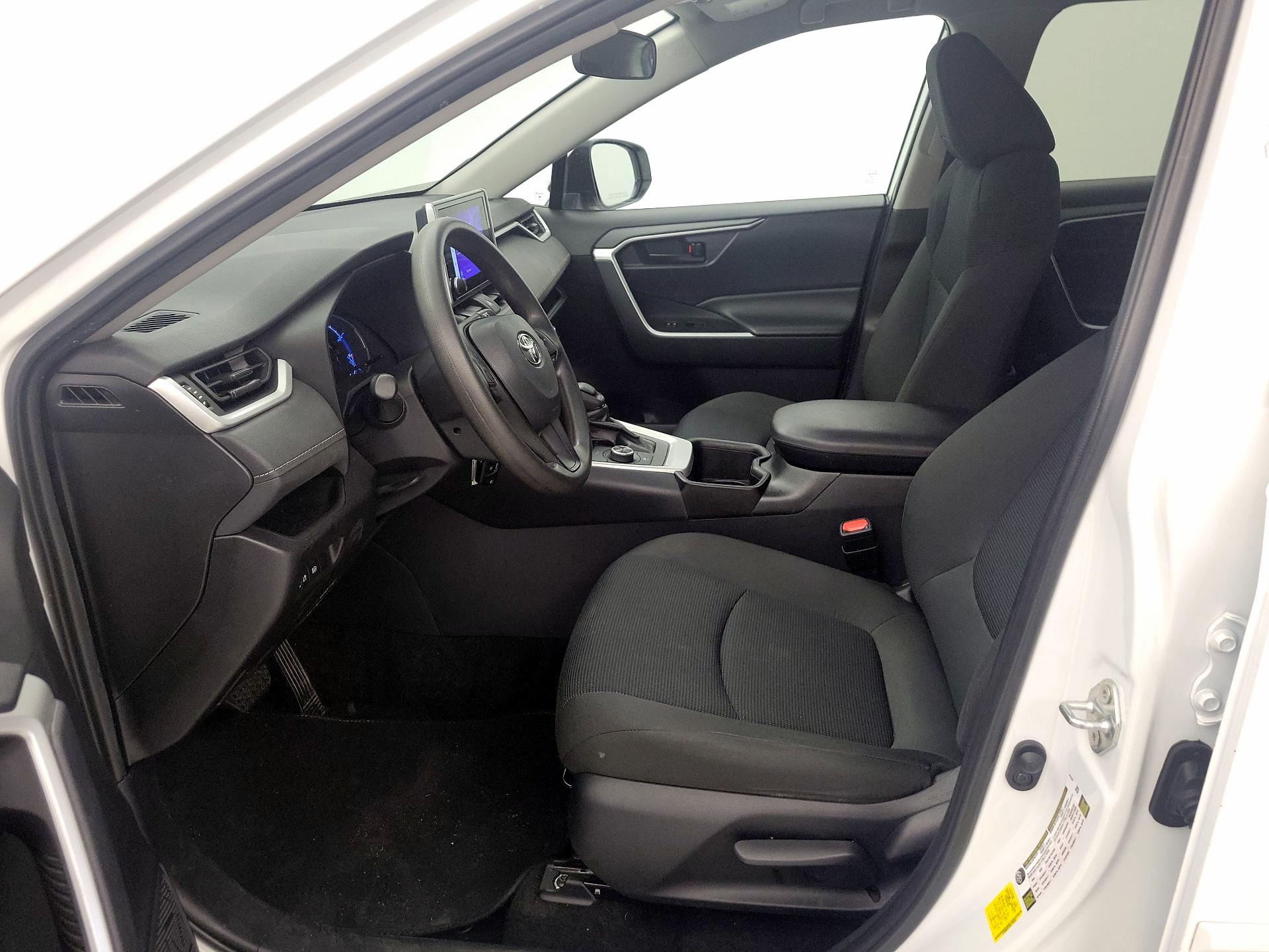 Thumbnail: 2024 Toyota RAV4 - 11