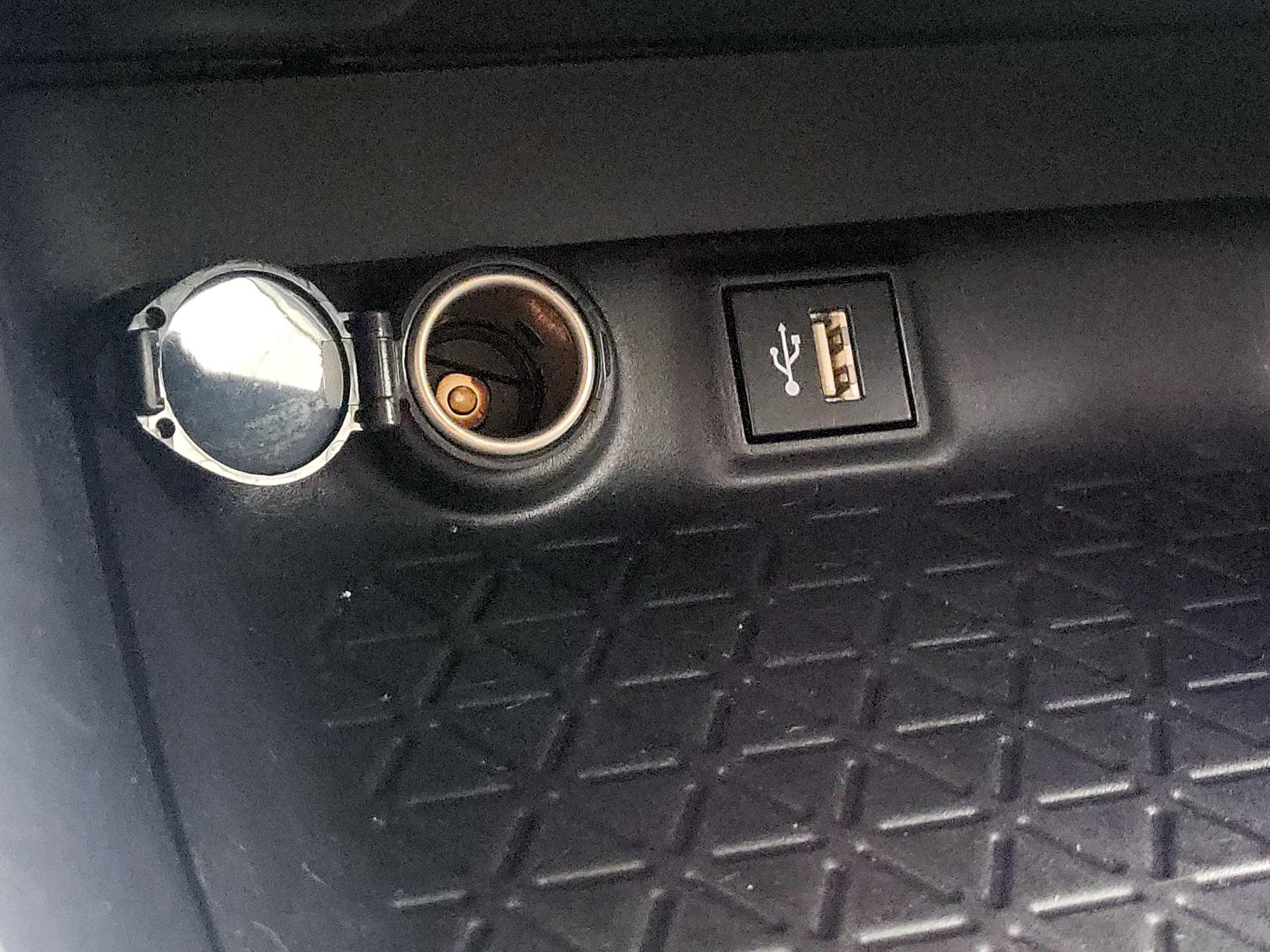 Thumbnail: 2024 Toyota RAV4 - 18