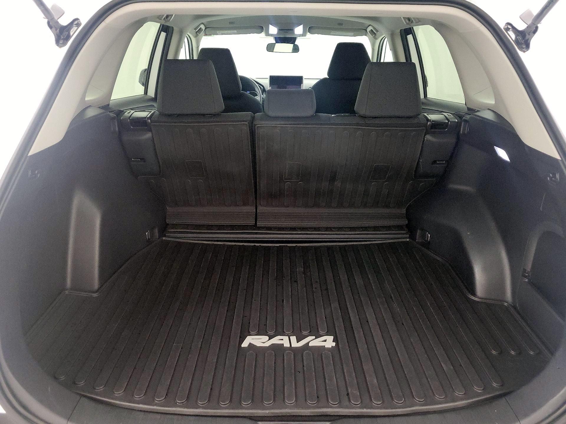 Thumbnail: 2024 Toyota RAV4 - 20