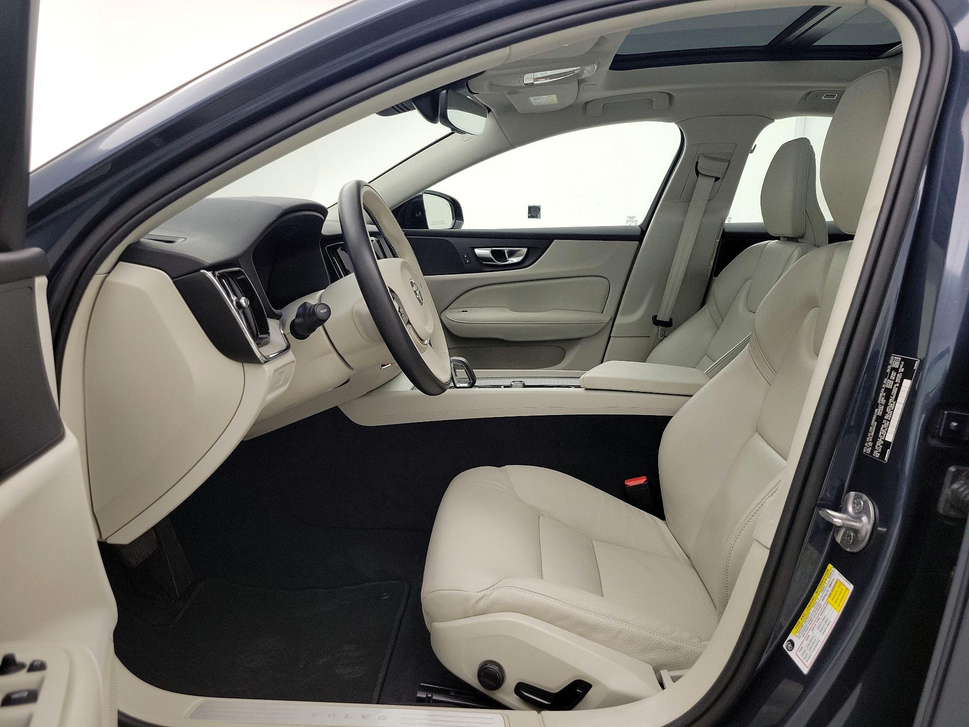 Thumbnail: 2024 Volvo S60 - 11