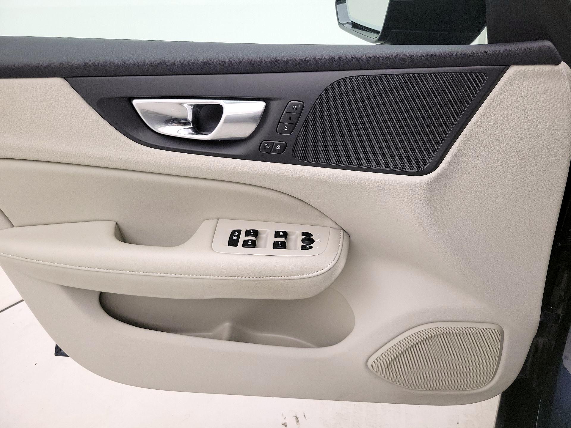 Thumbnail: 2024 Volvo S60 - 12