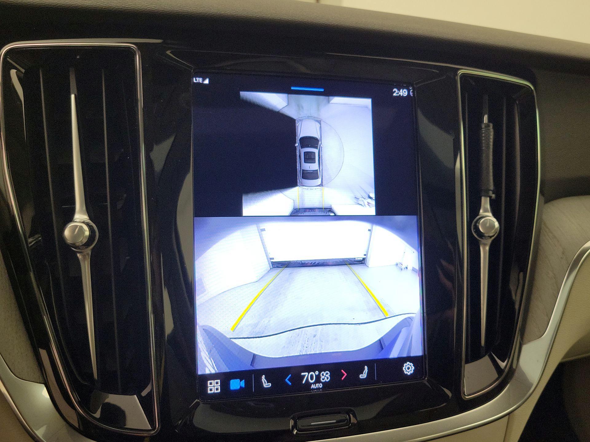 Thumbnail: 2024 Volvo S60 - 14