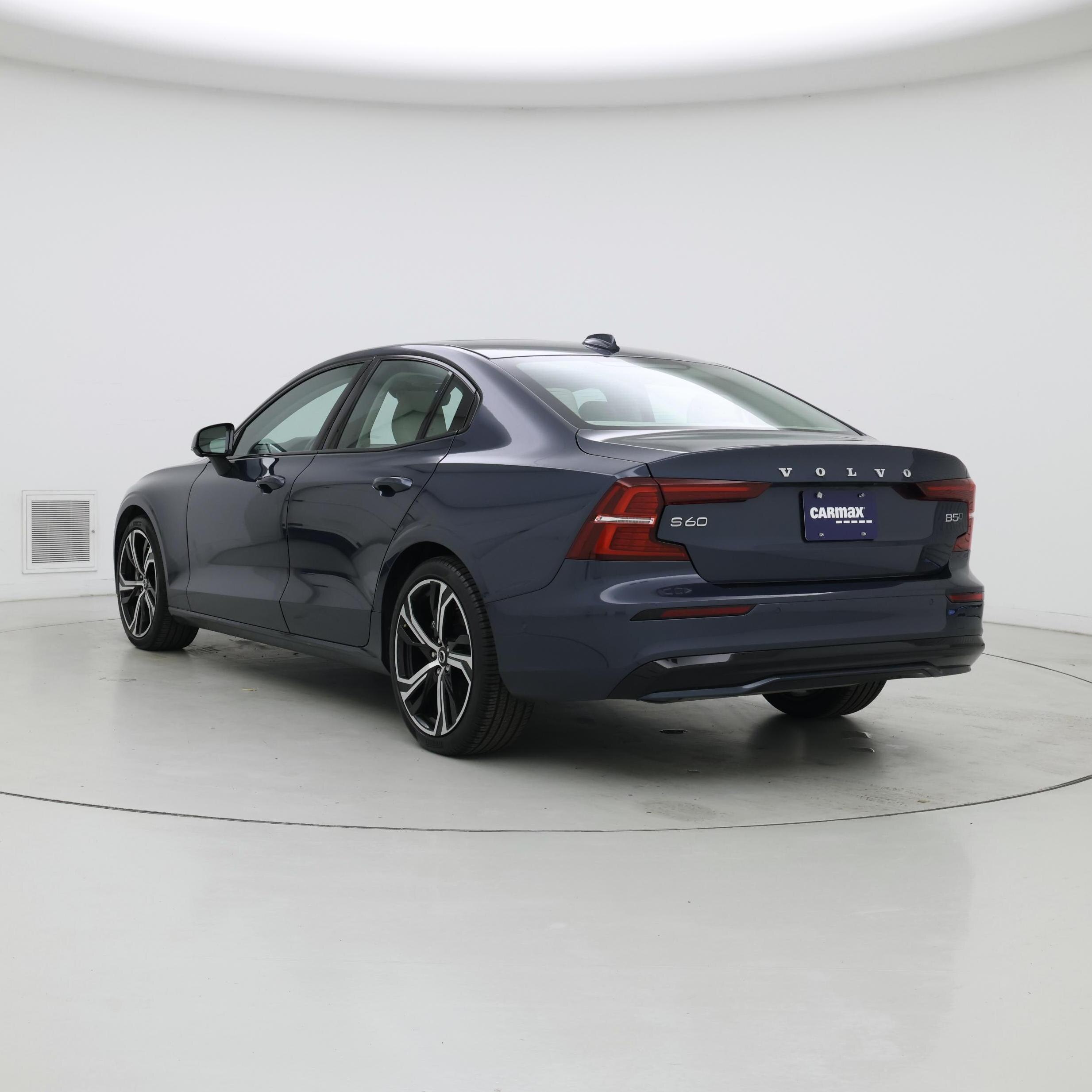 Thumbnail: 2024 Volvo S60 - 2