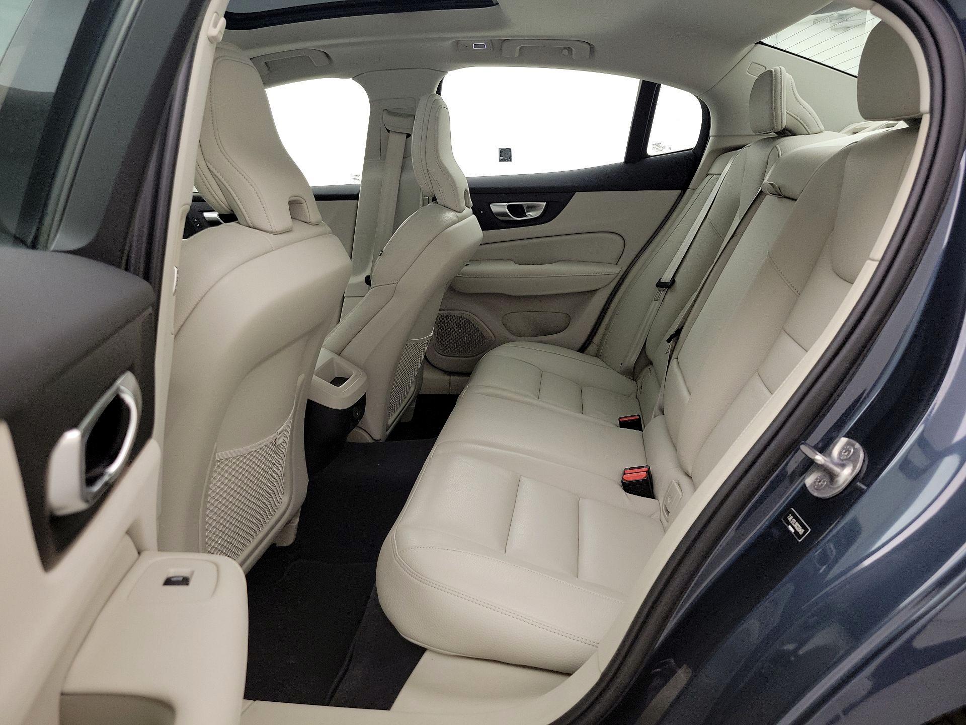 Thumbnail: 2024 Volvo S60 - 20