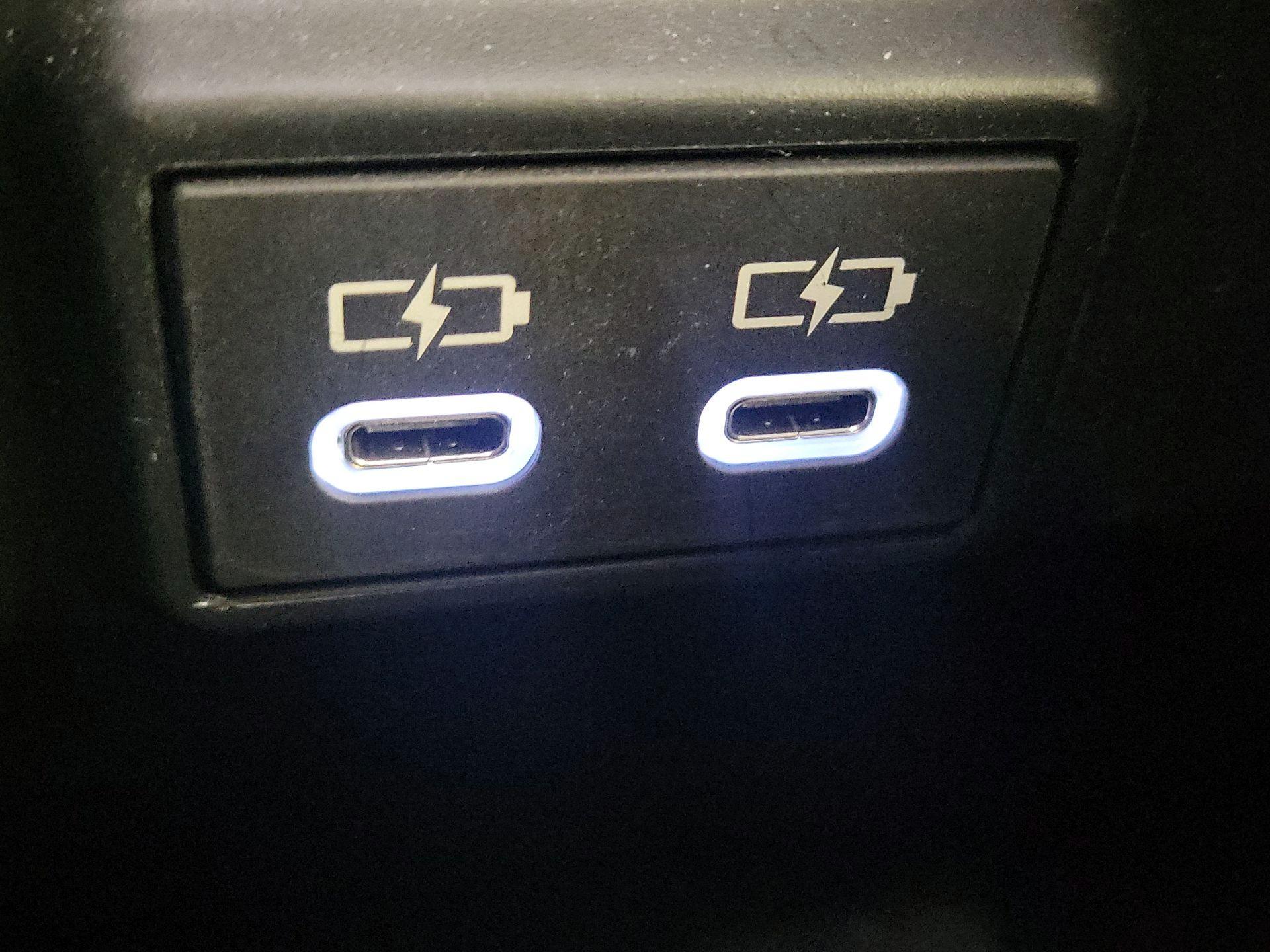 Thumbnail: 2023 Toyota RAV4 - 18