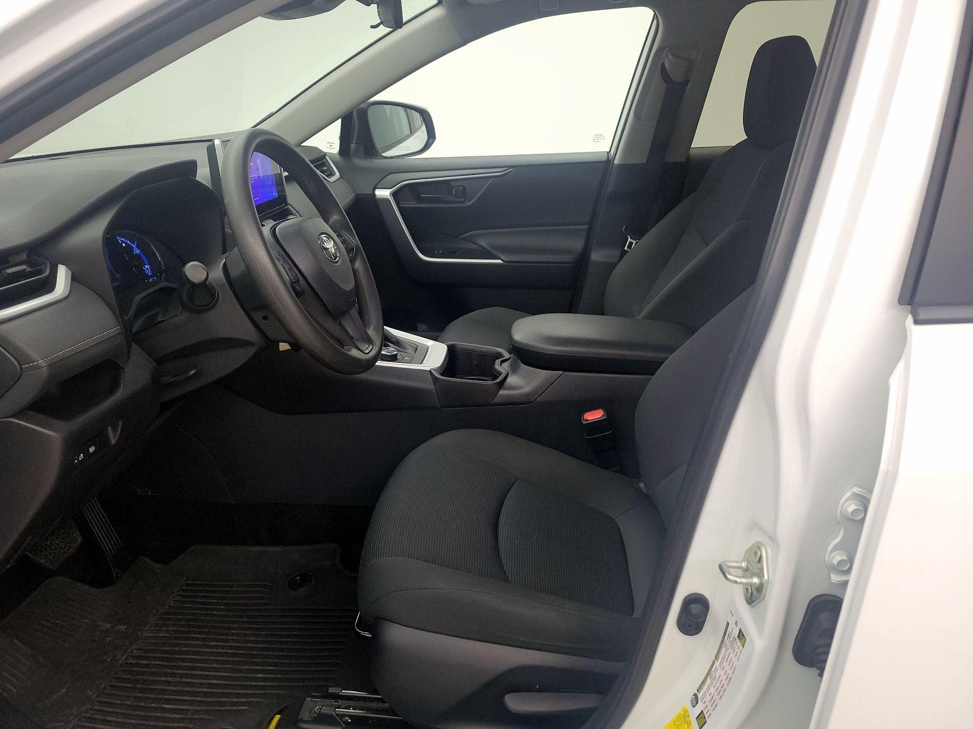 Thumbnail: 2024 Toyota RAV4 - 11