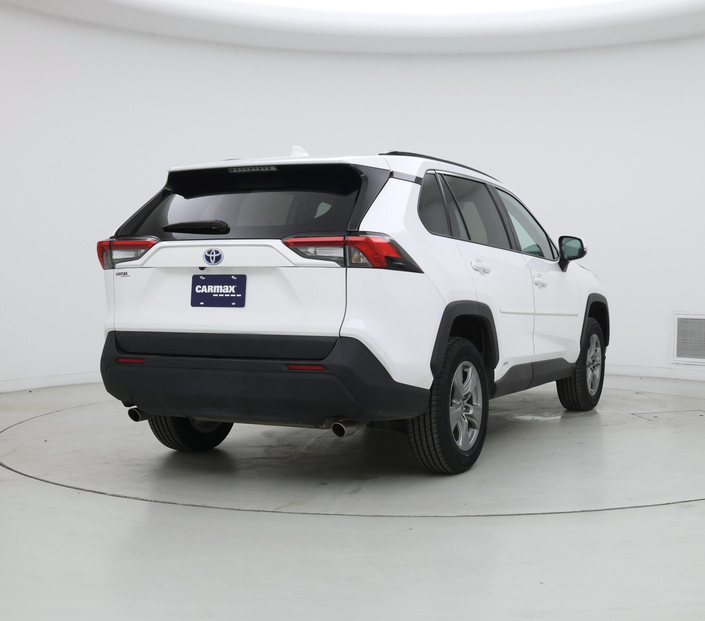 Thumbnail: 2024 Toyota RAV4 - 8