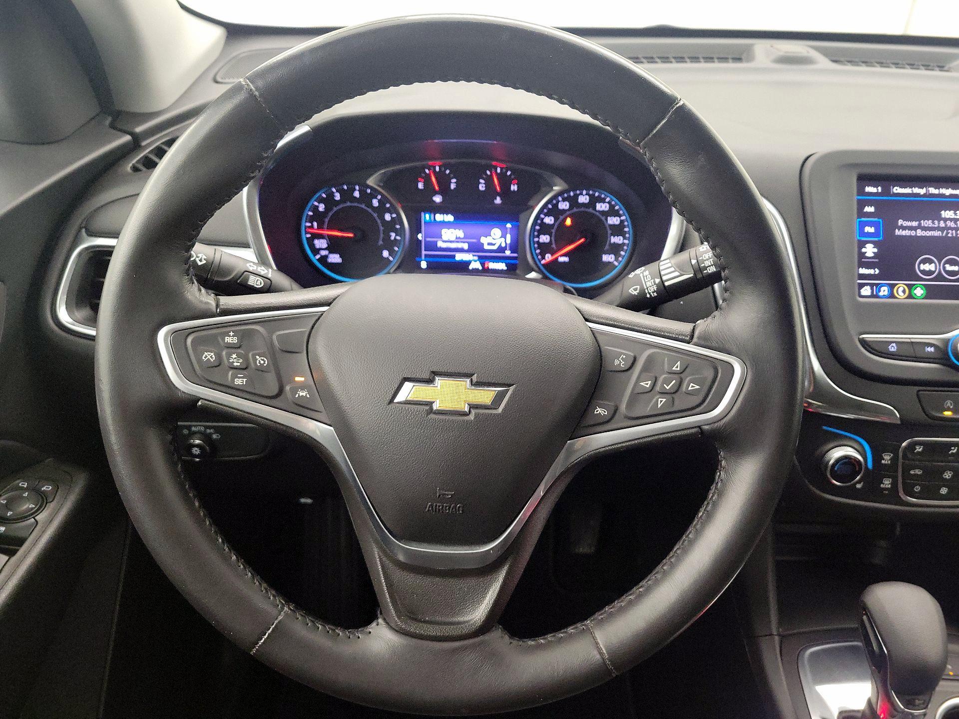 Thumbnail: 2022 Chevrolet Equinox - 10