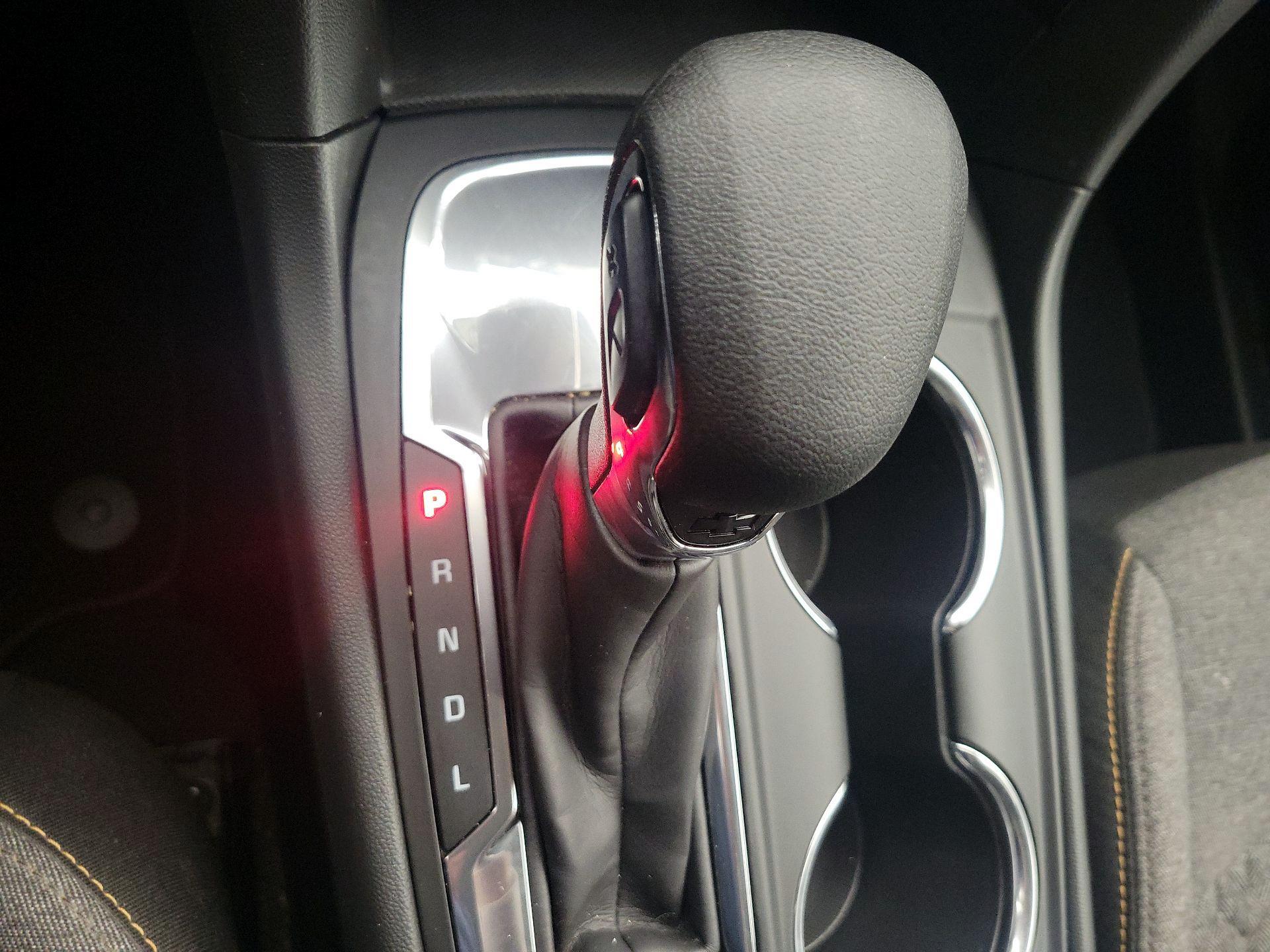 Thumbnail: 2022 Chevrolet Equinox - 17