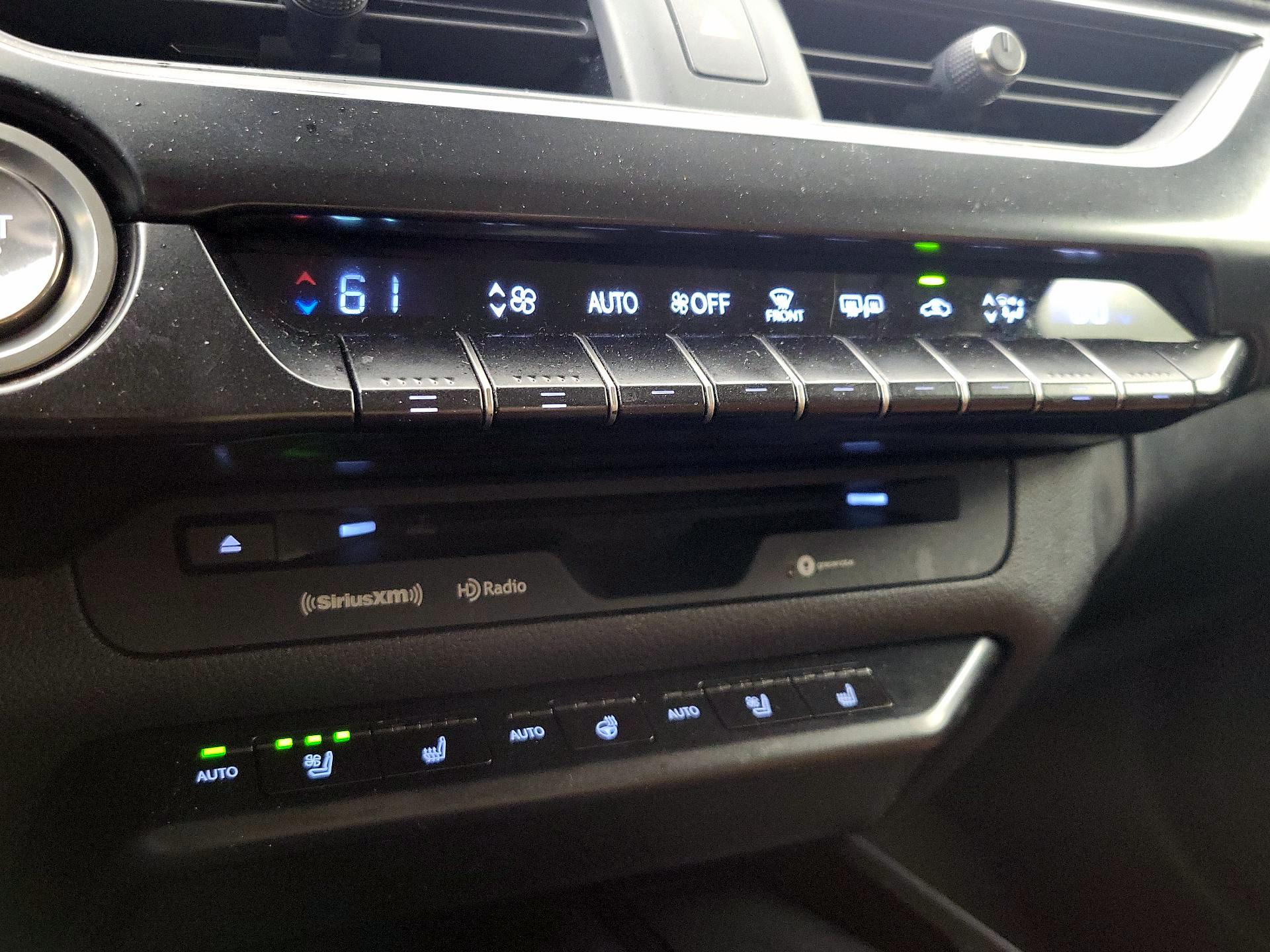 Thumbnail: 2021 Lexus UX - 16