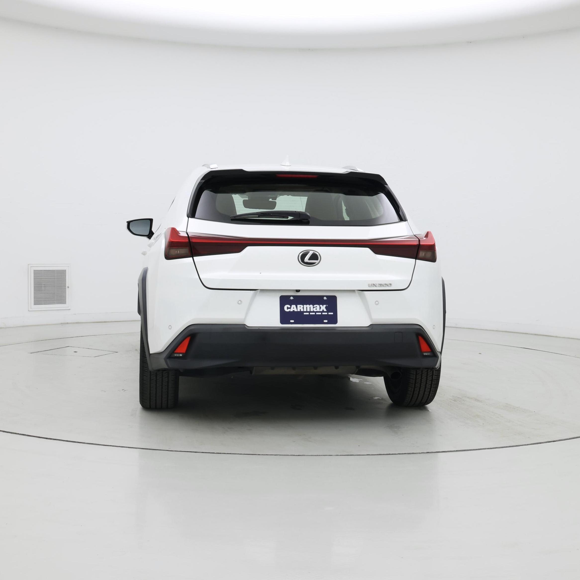 Thumbnail: 2021 Lexus UX - 6