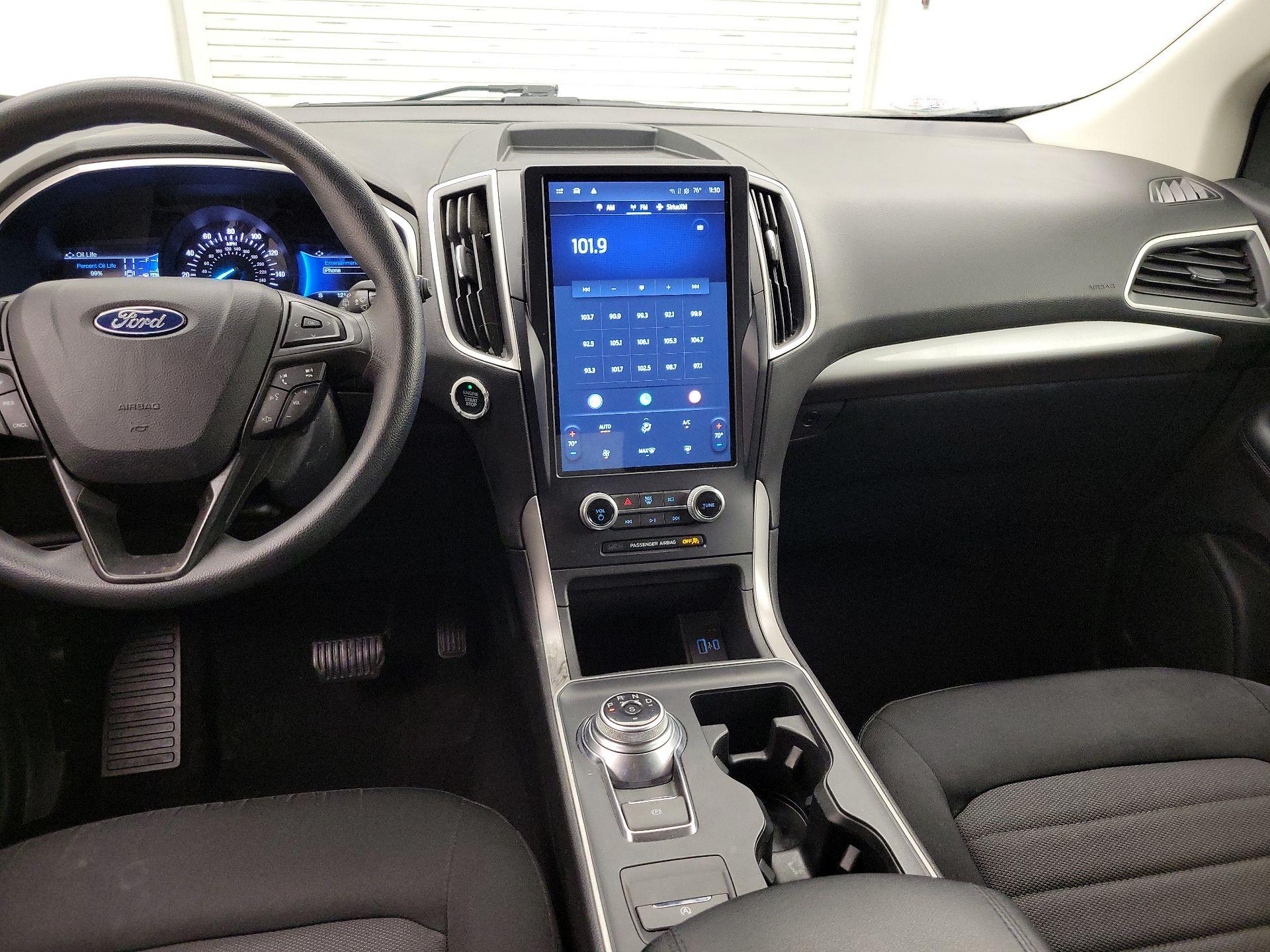 Thumbnail: 2021 Ford Edge - 9