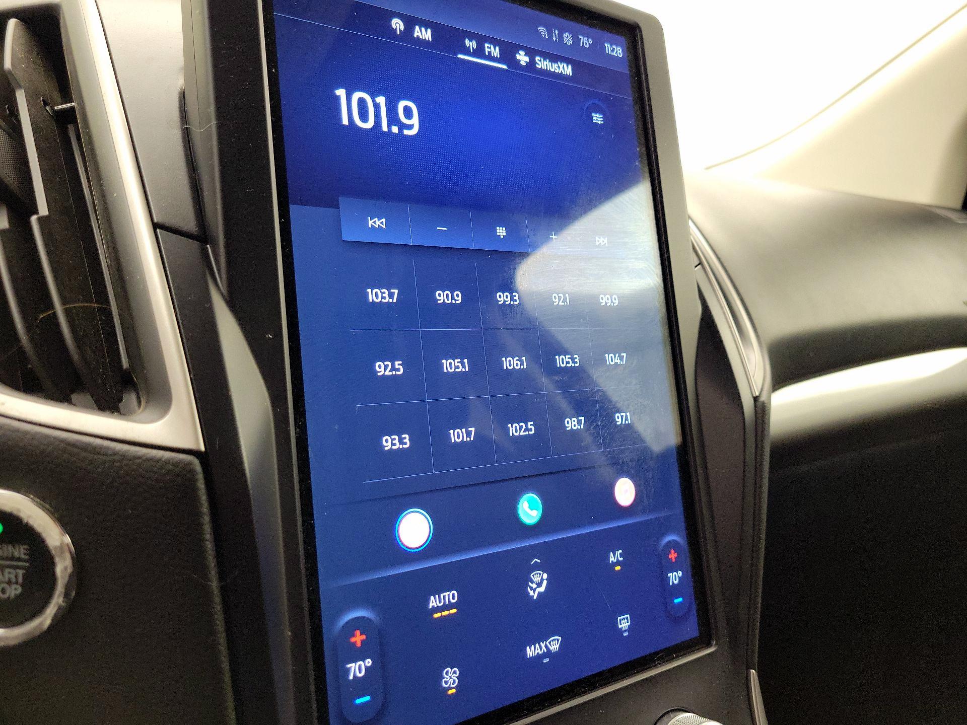 Thumbnail: 2021 Ford Edge - 15