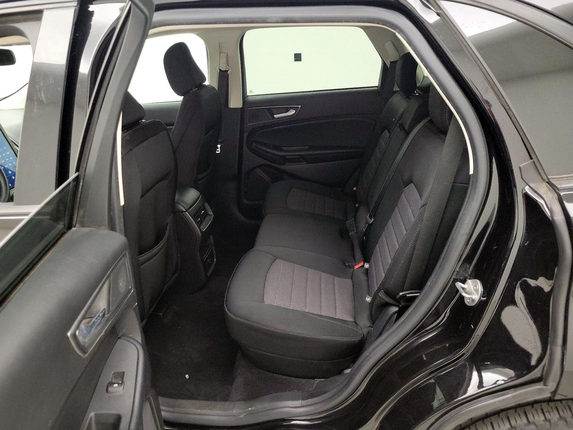 Thumbnail: 2021 Ford Edge - 19