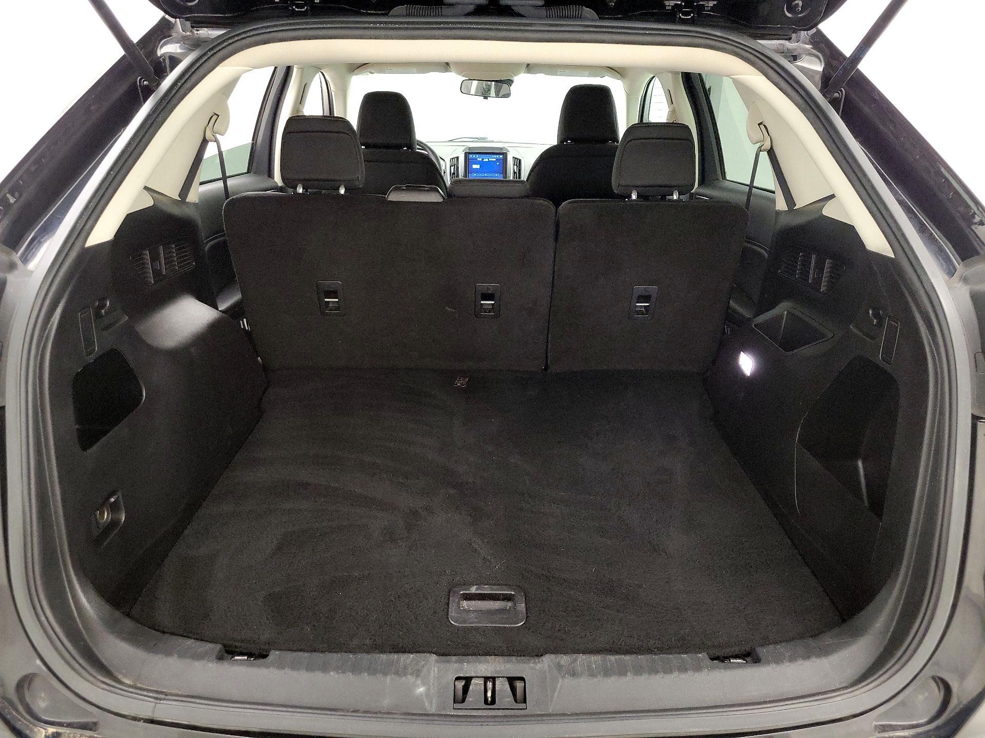 Thumbnail: 2021 Ford Edge - 20