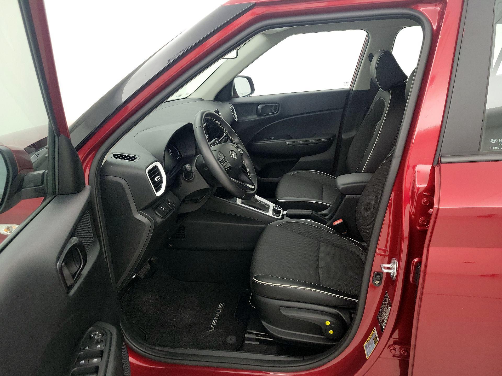 Thumbnail: 2023 Hyundai Venue - 11