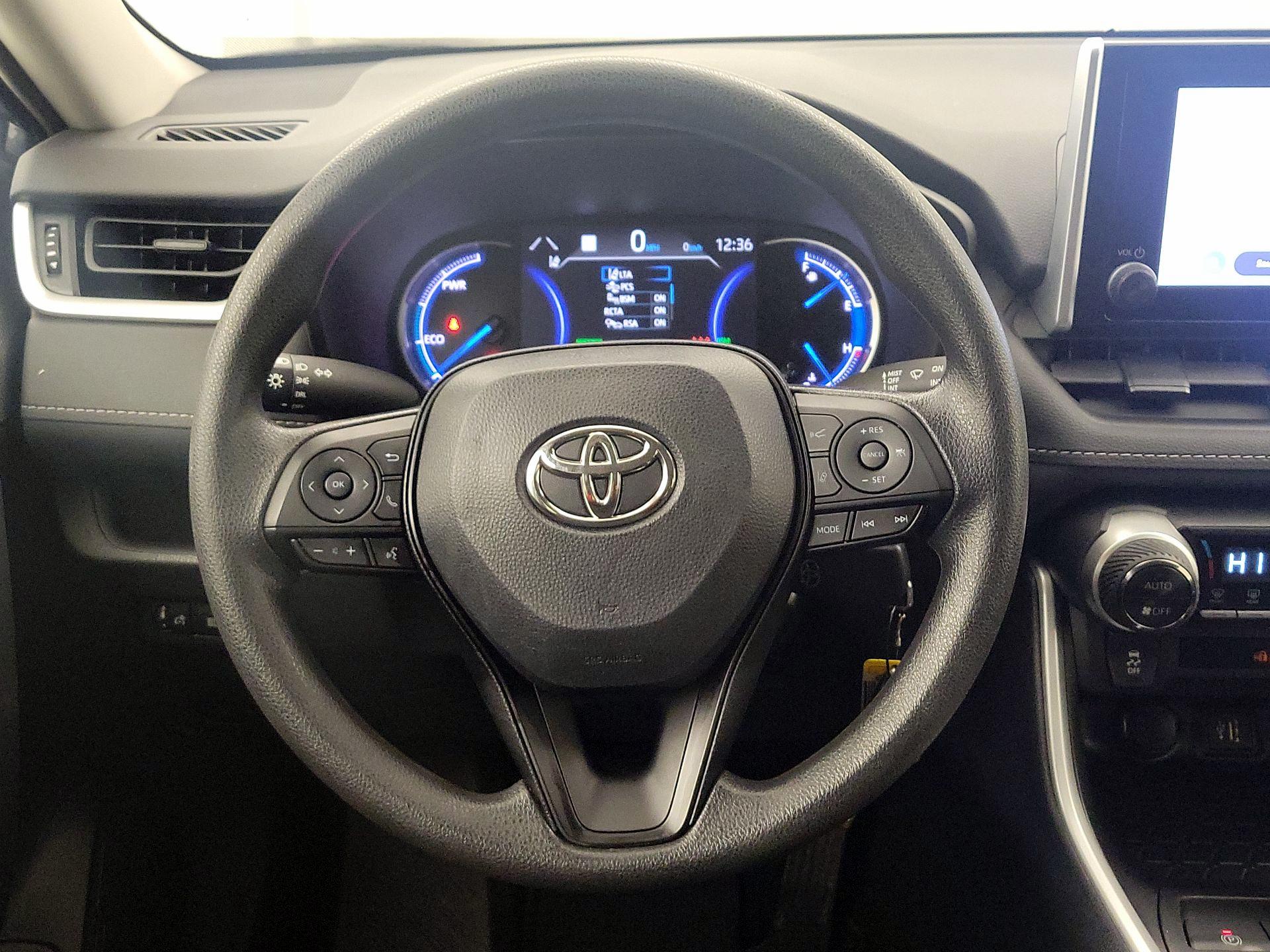 Thumbnail: 2023 Toyota RAV4 - 10