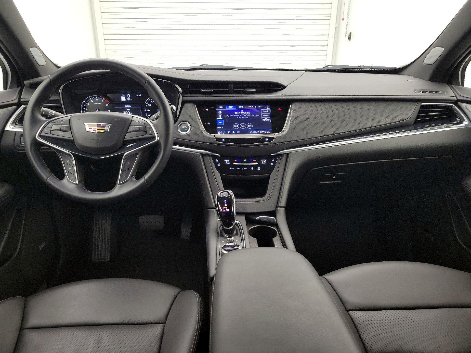 Thumbnail: 2025 Cadillac XT5 - 9