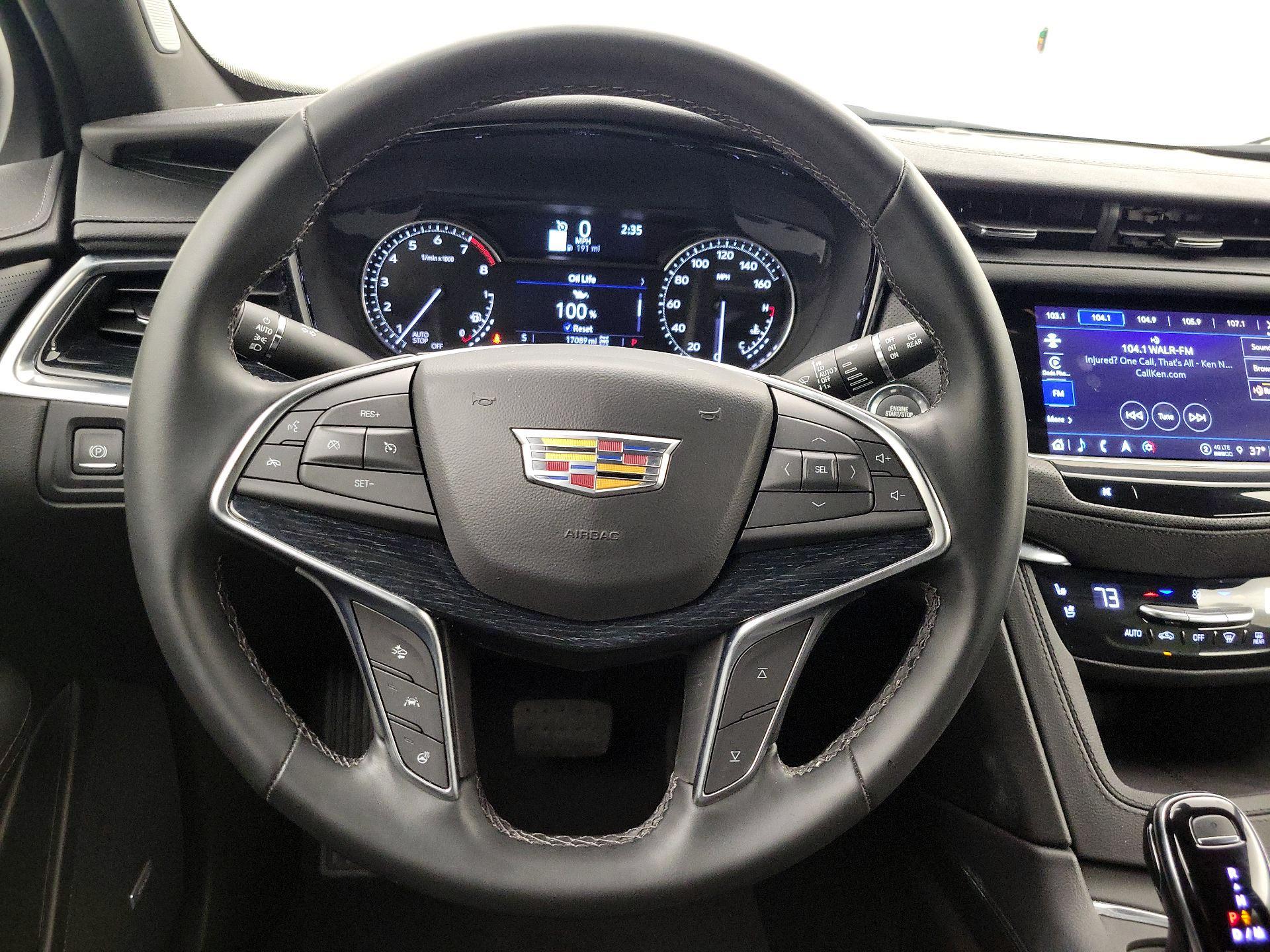 Thumbnail: 2025 Cadillac XT5 - 10