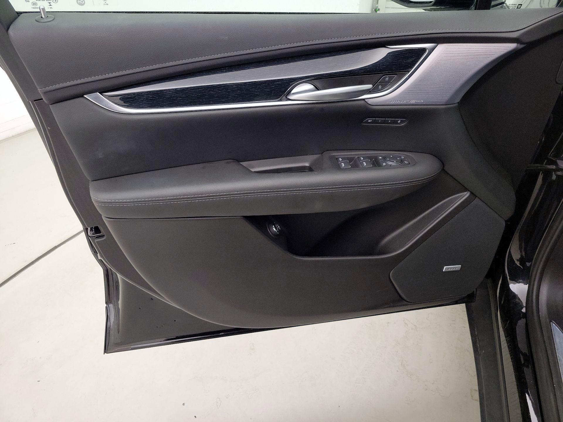 Thumbnail: 2025 Cadillac XT5 - 12