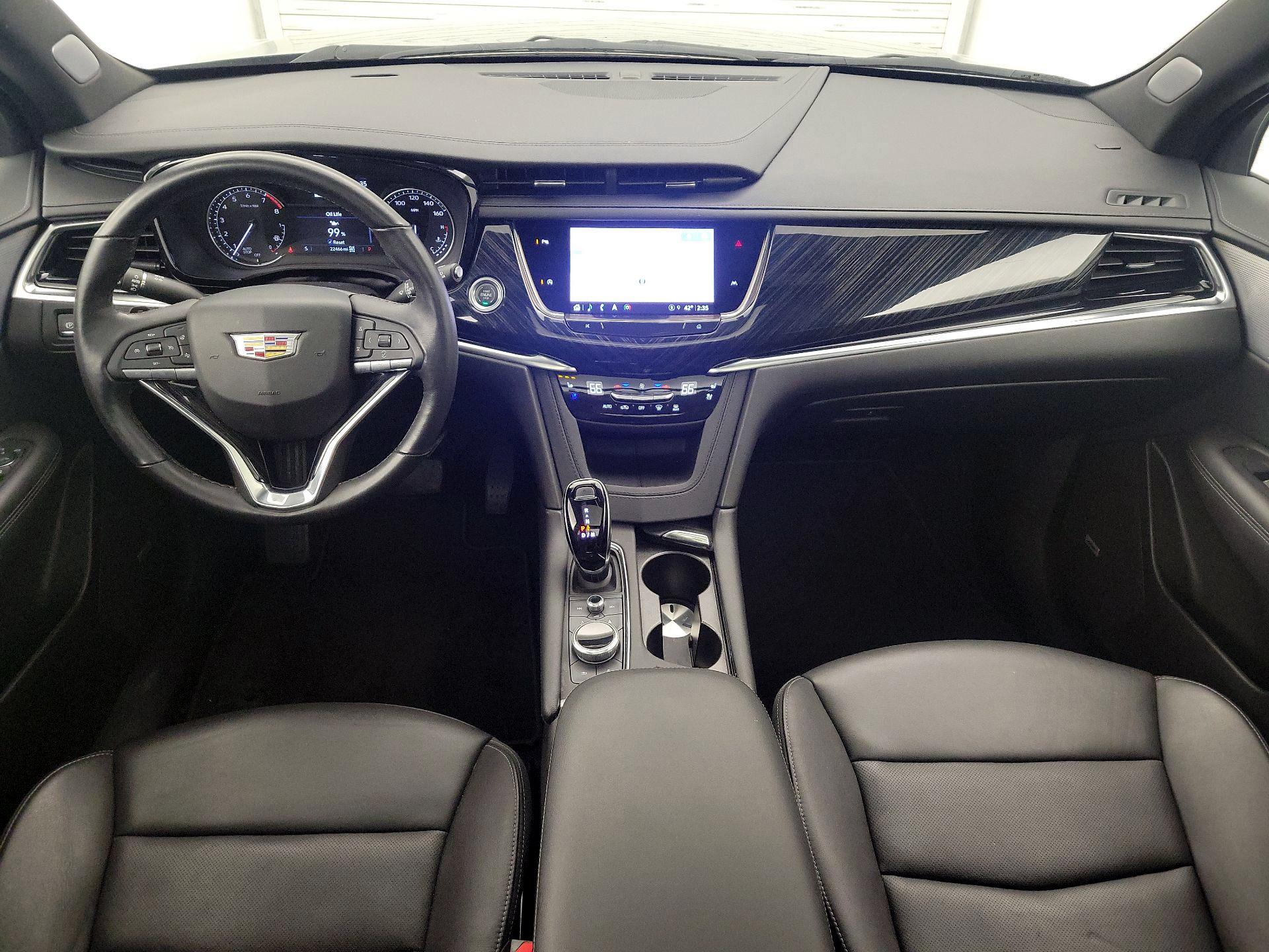 Thumbnail: 2025 Cadillac XT6 - 9