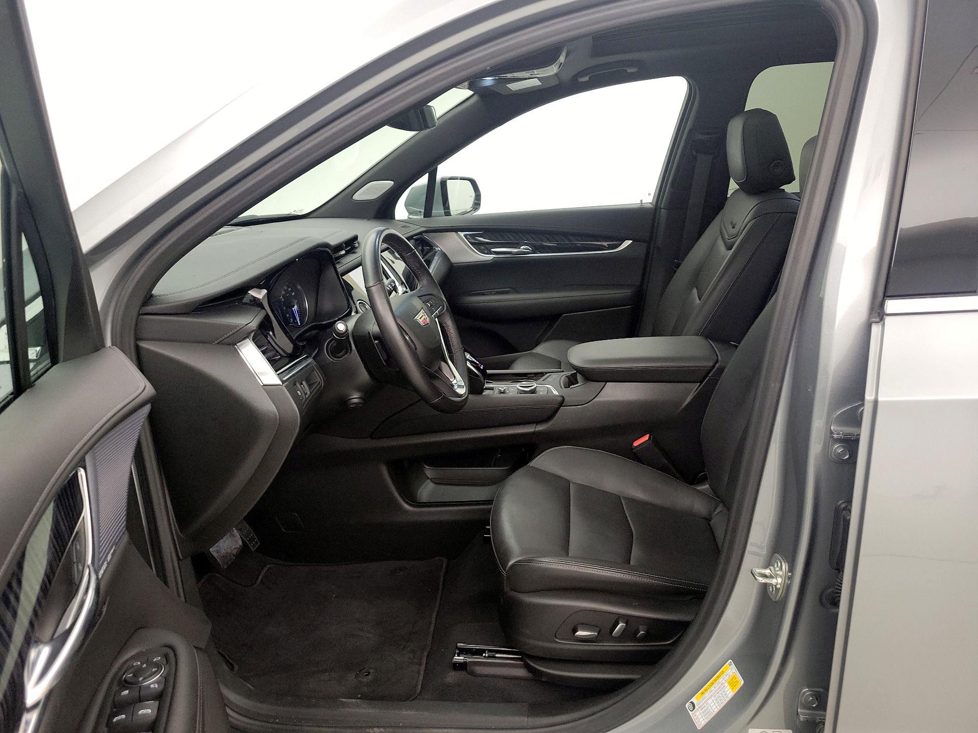 Thumbnail: 2025 Cadillac XT6 - 11