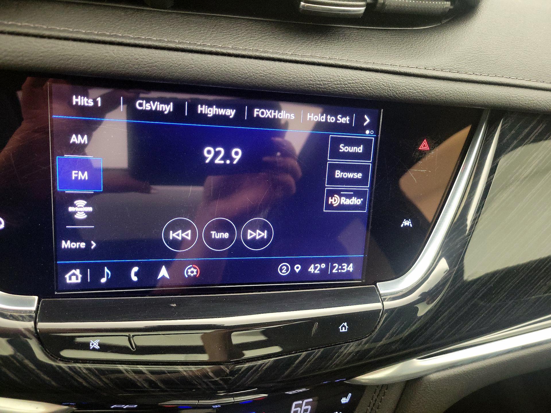 Thumbnail: 2025 Cadillac XT6 - 16