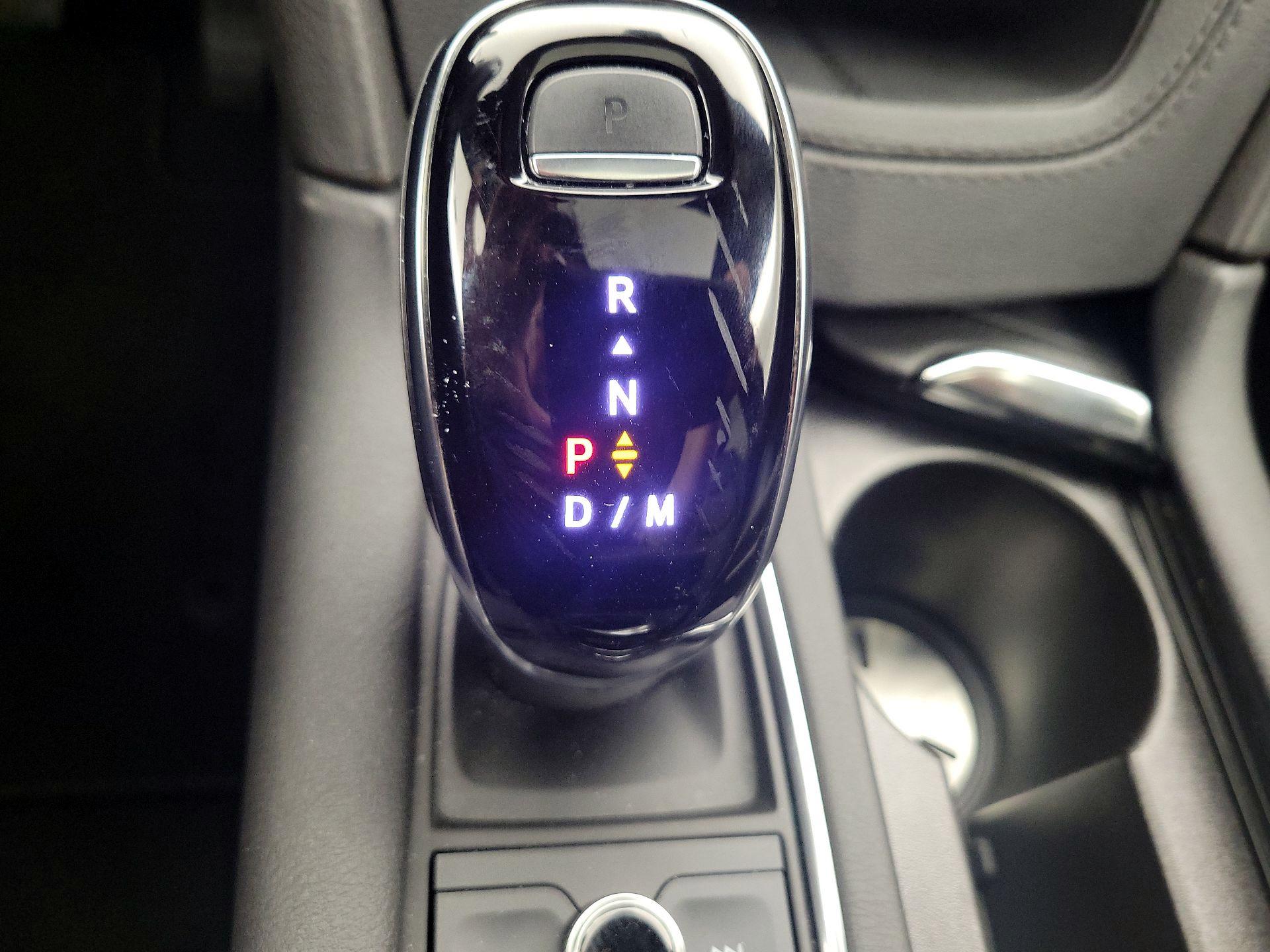 Thumbnail: 2025 Cadillac XT6 - 18