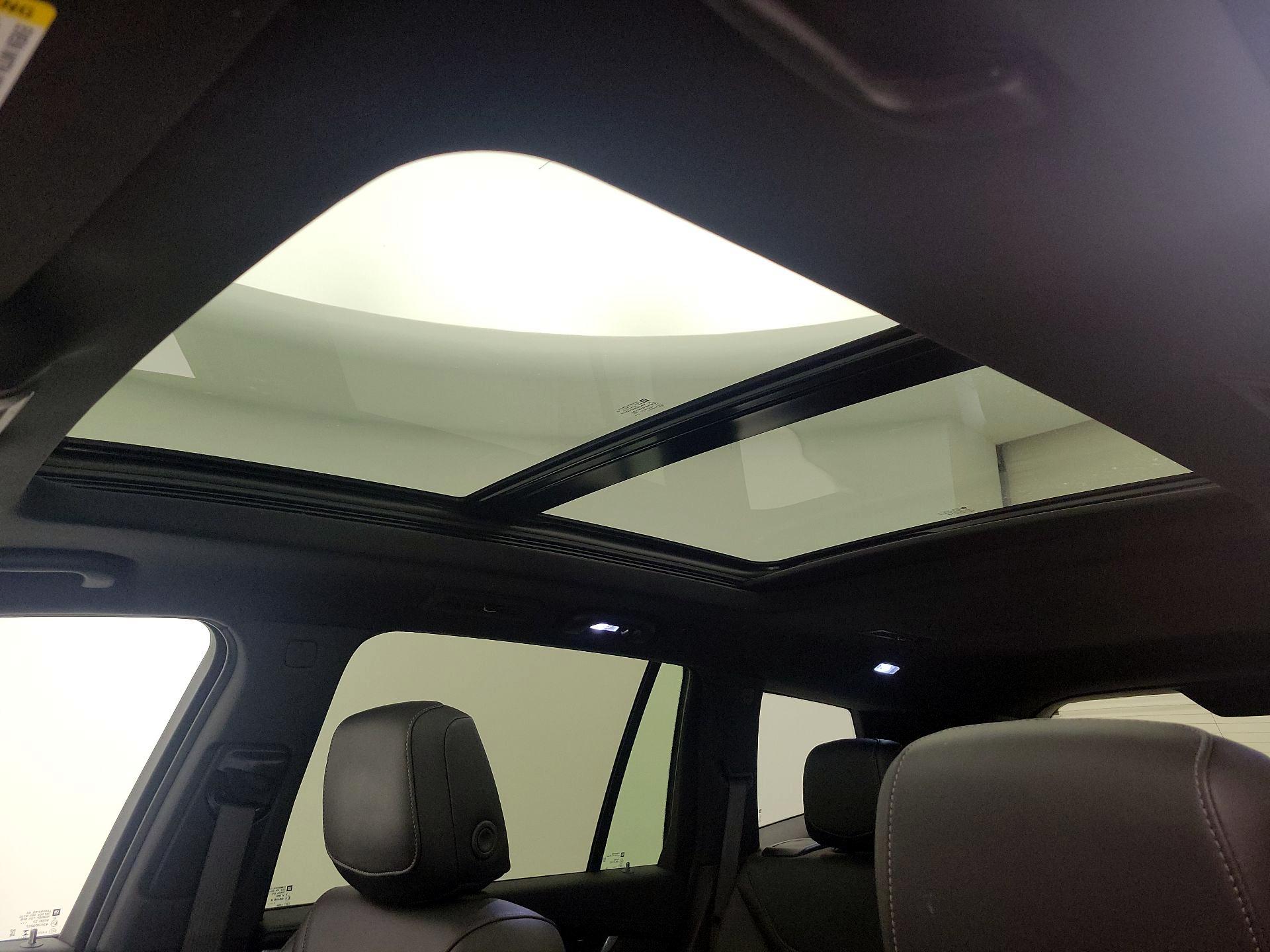 Thumbnail: 2025 Cadillac XT6 - 20