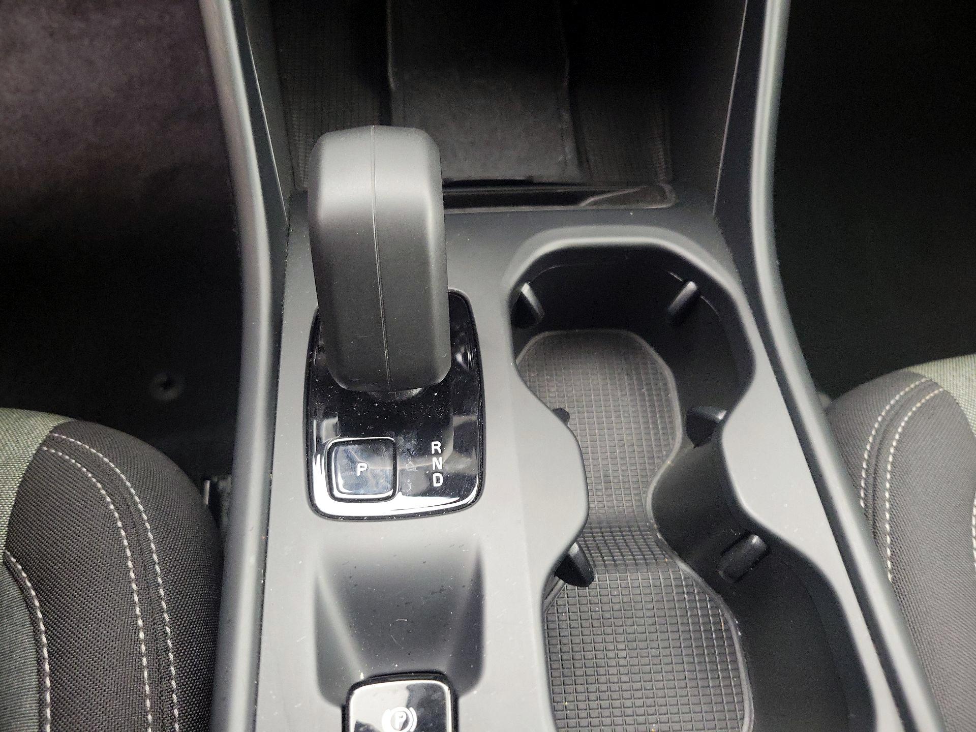 Thumbnail: 2024 Volvo XC40 - 18