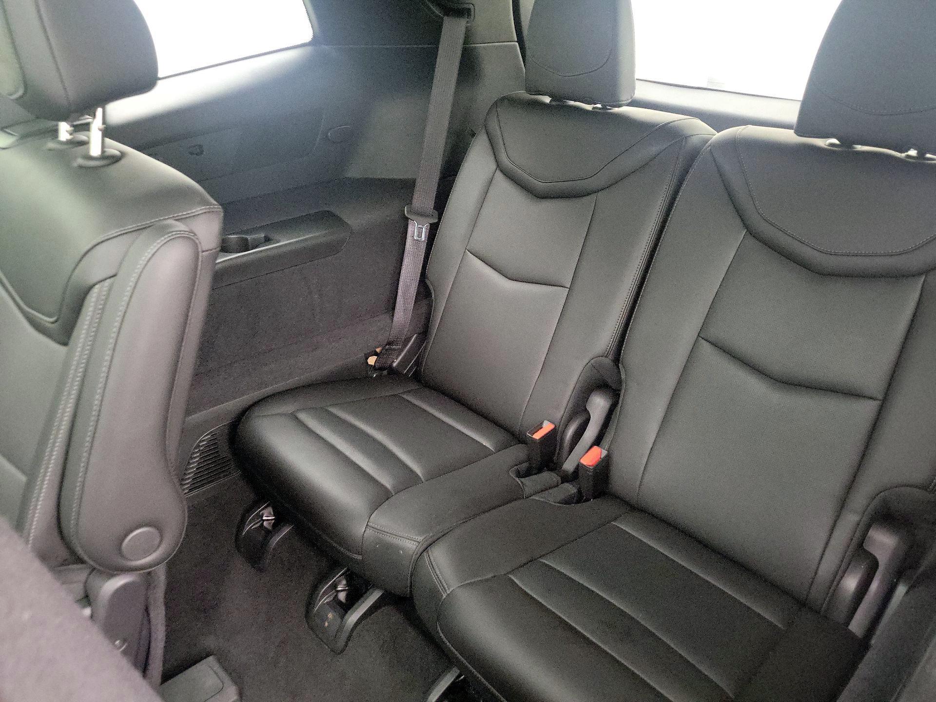 Thumbnail: 2025 Cadillac XT6 - 20