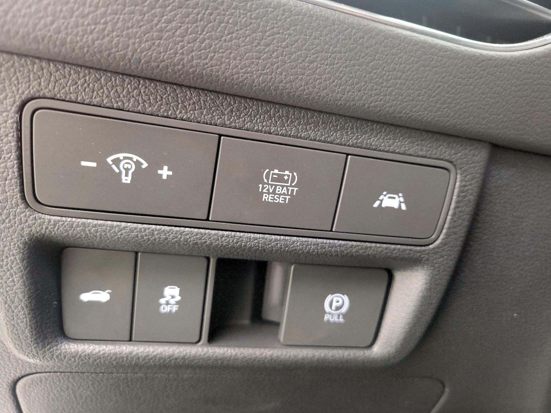 Thumbnail: 2023 Hyundai Sonata - 13