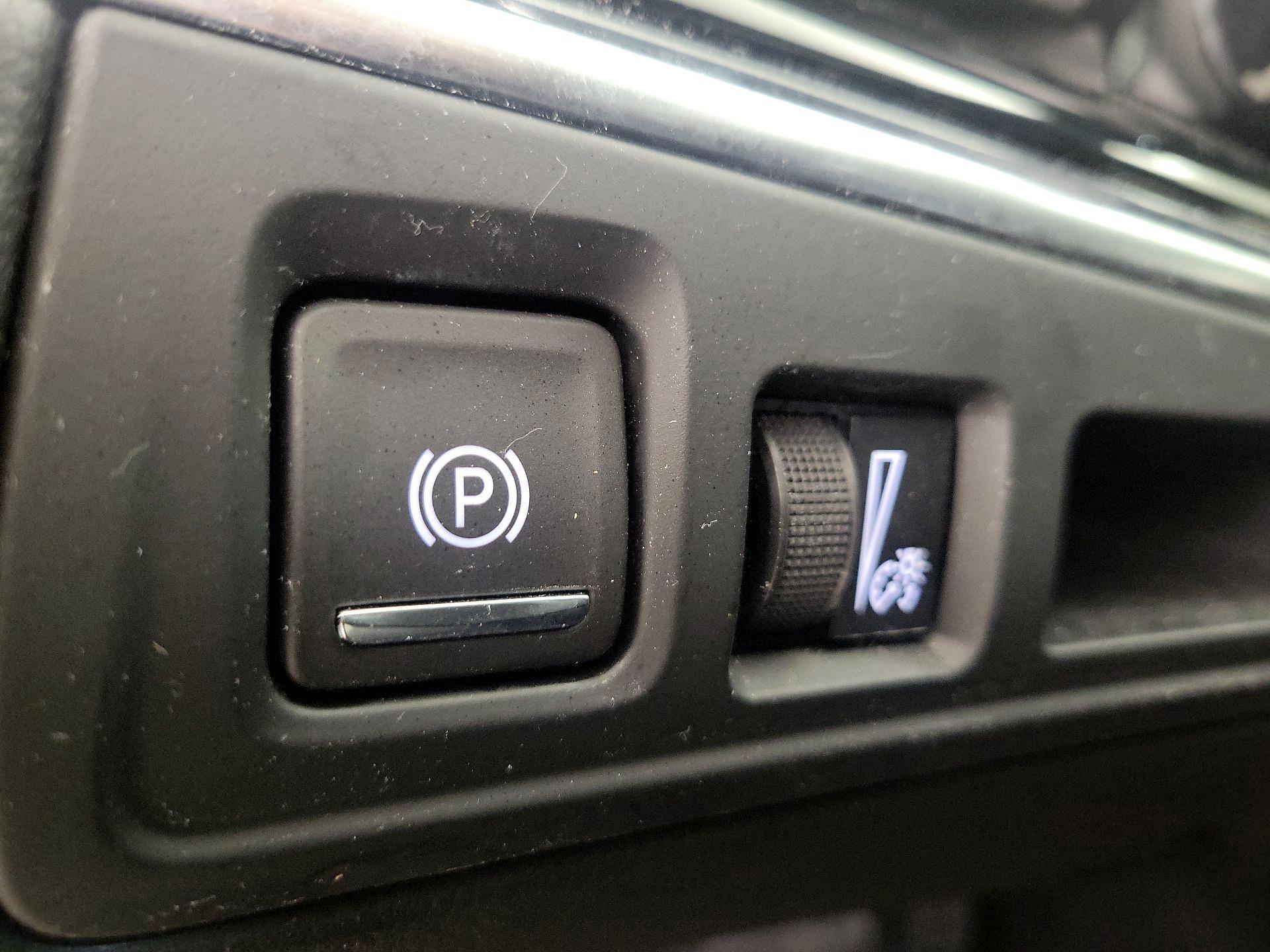 Thumbnail: 2025 Cadillac XT6 - 13