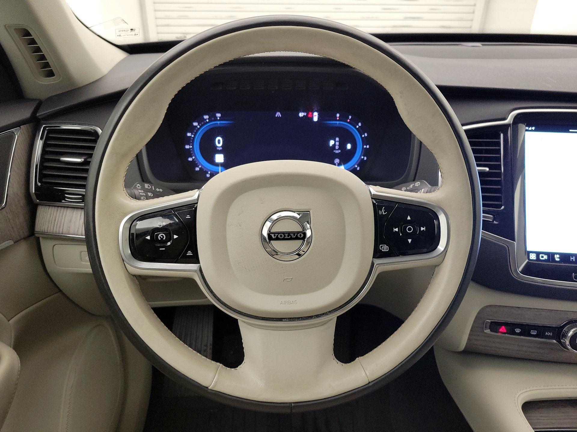 Thumbnail: 2023 Volvo XC90 - 10