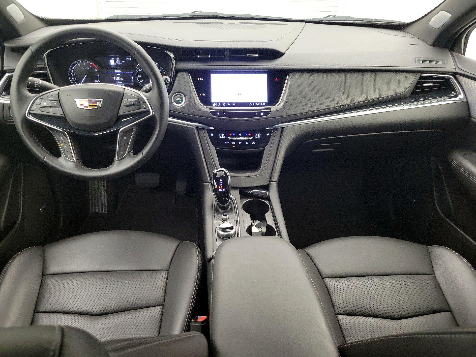 Thumbnail: 2025 Cadillac XT5 - 9