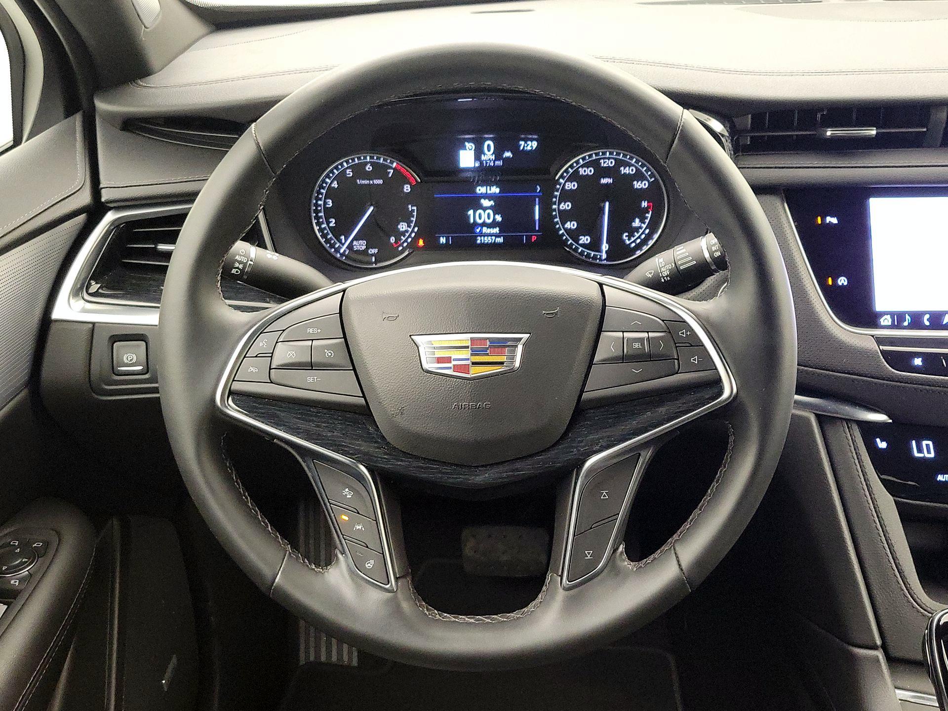 Thumbnail: 2025 Cadillac XT5 - 10