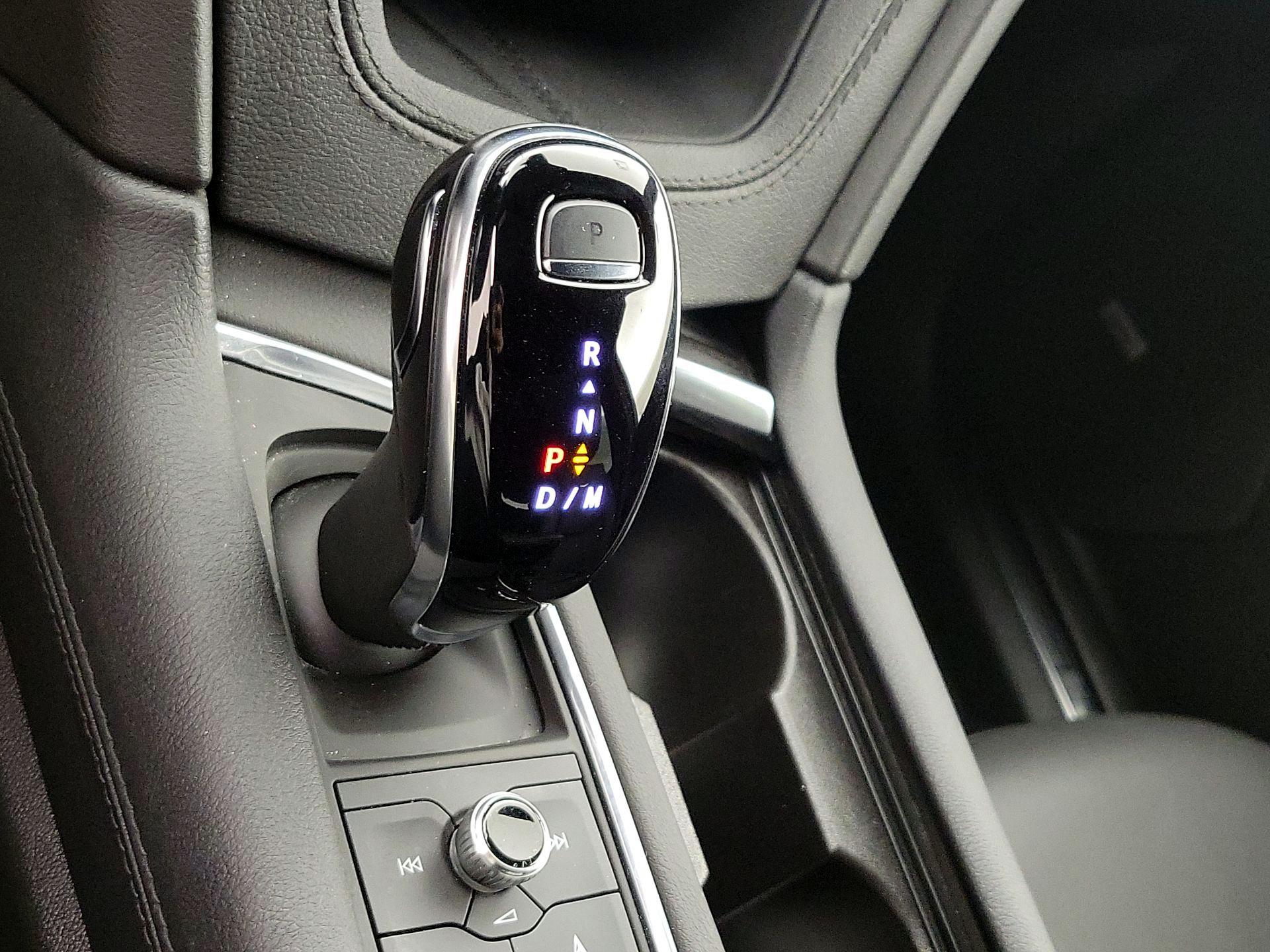 Thumbnail: 2025 Cadillac XT5 - 18