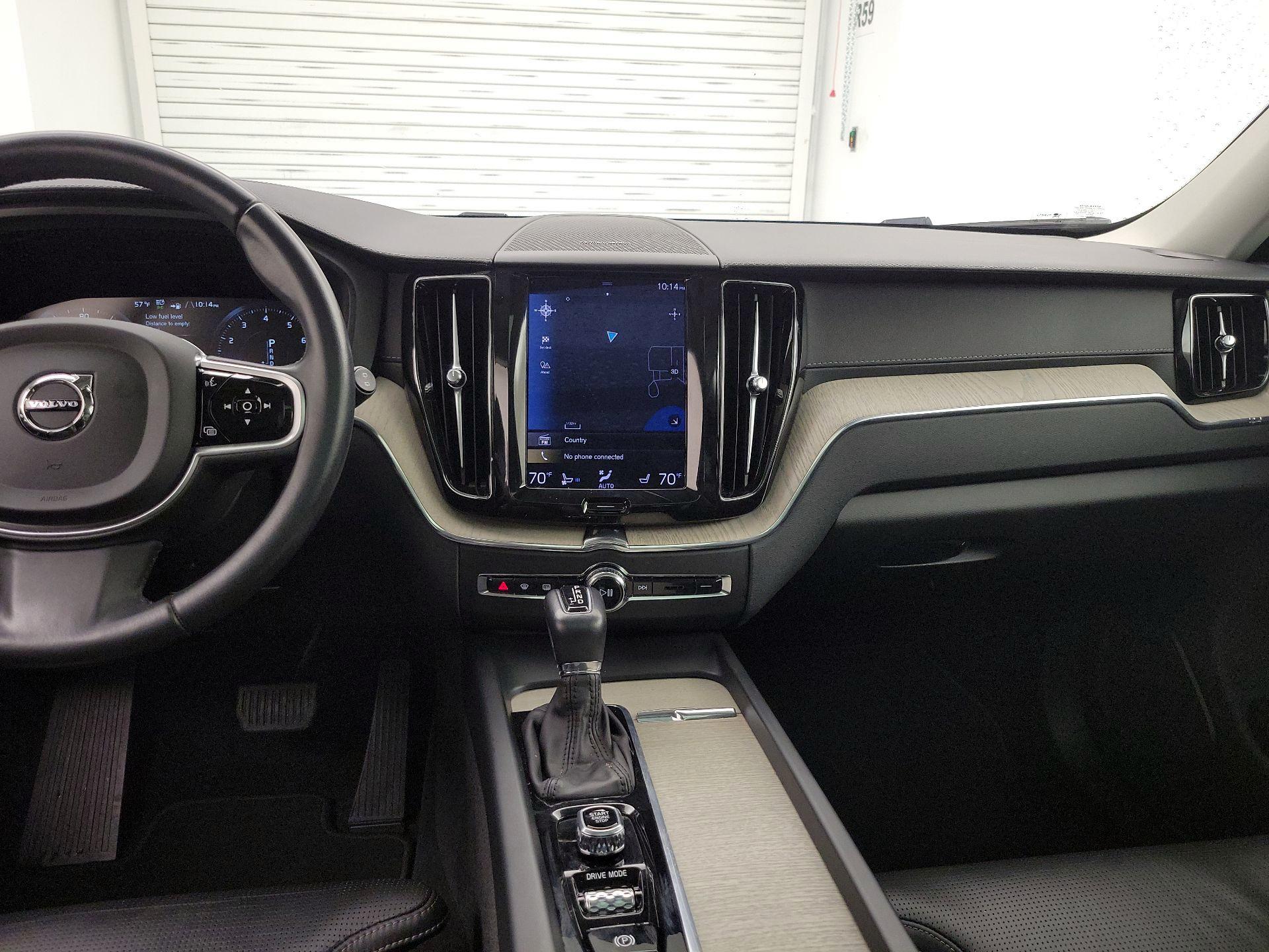 Thumbnail: 2021 Volvo XC60 - 9