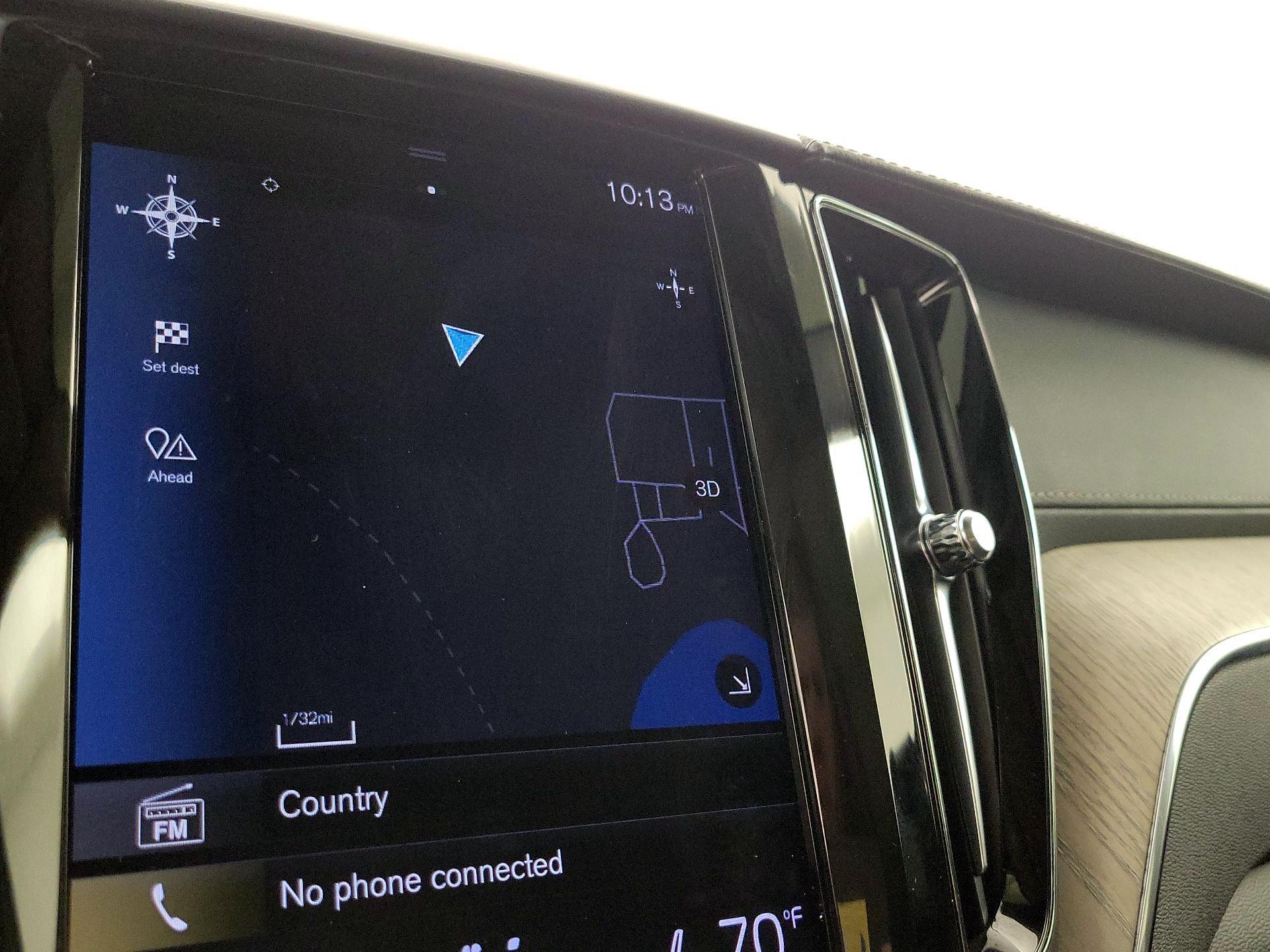 Thumbnail: 2021 Volvo XC60 - 14