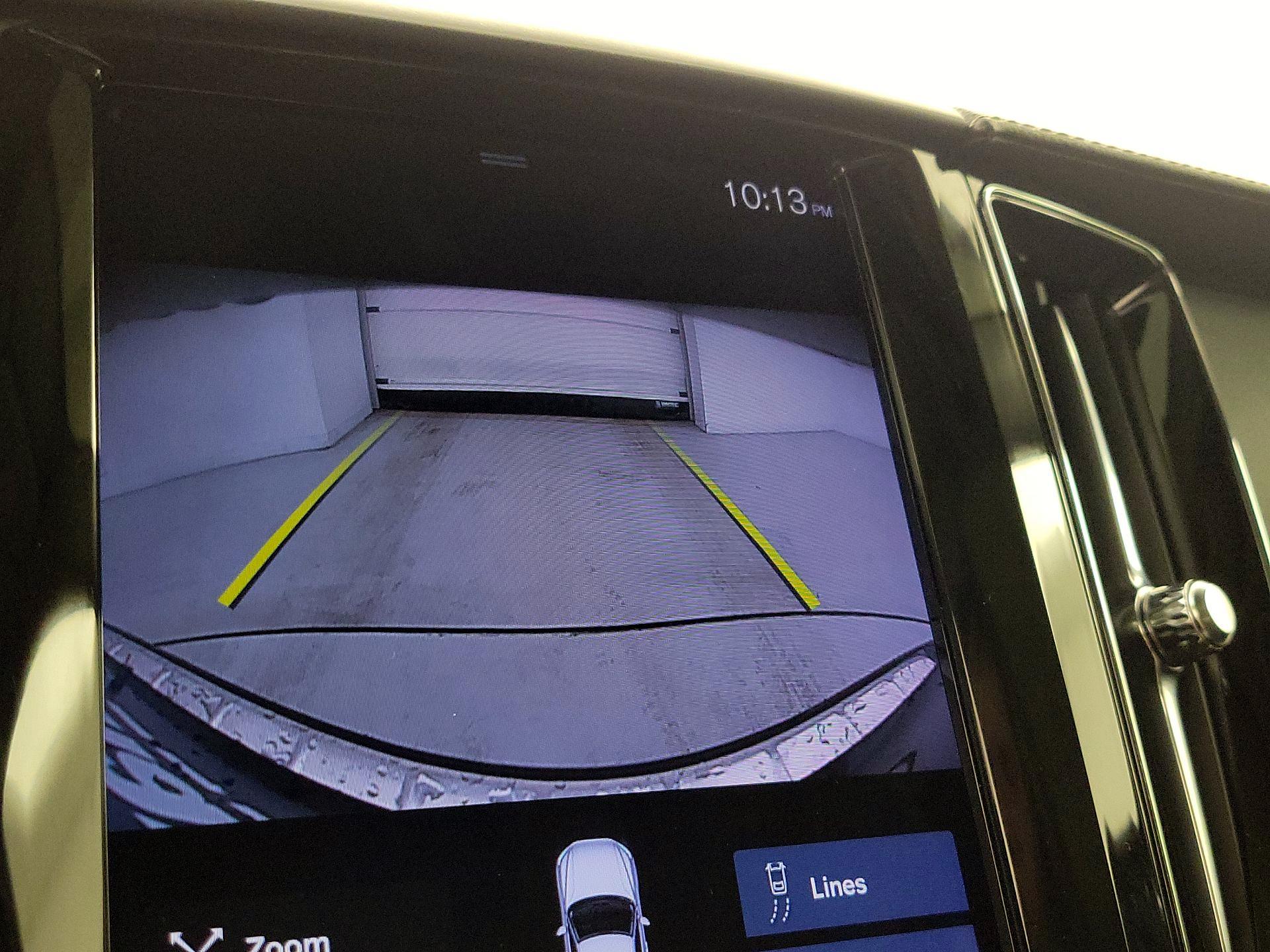 Thumbnail: 2021 Volvo XC60 - 15