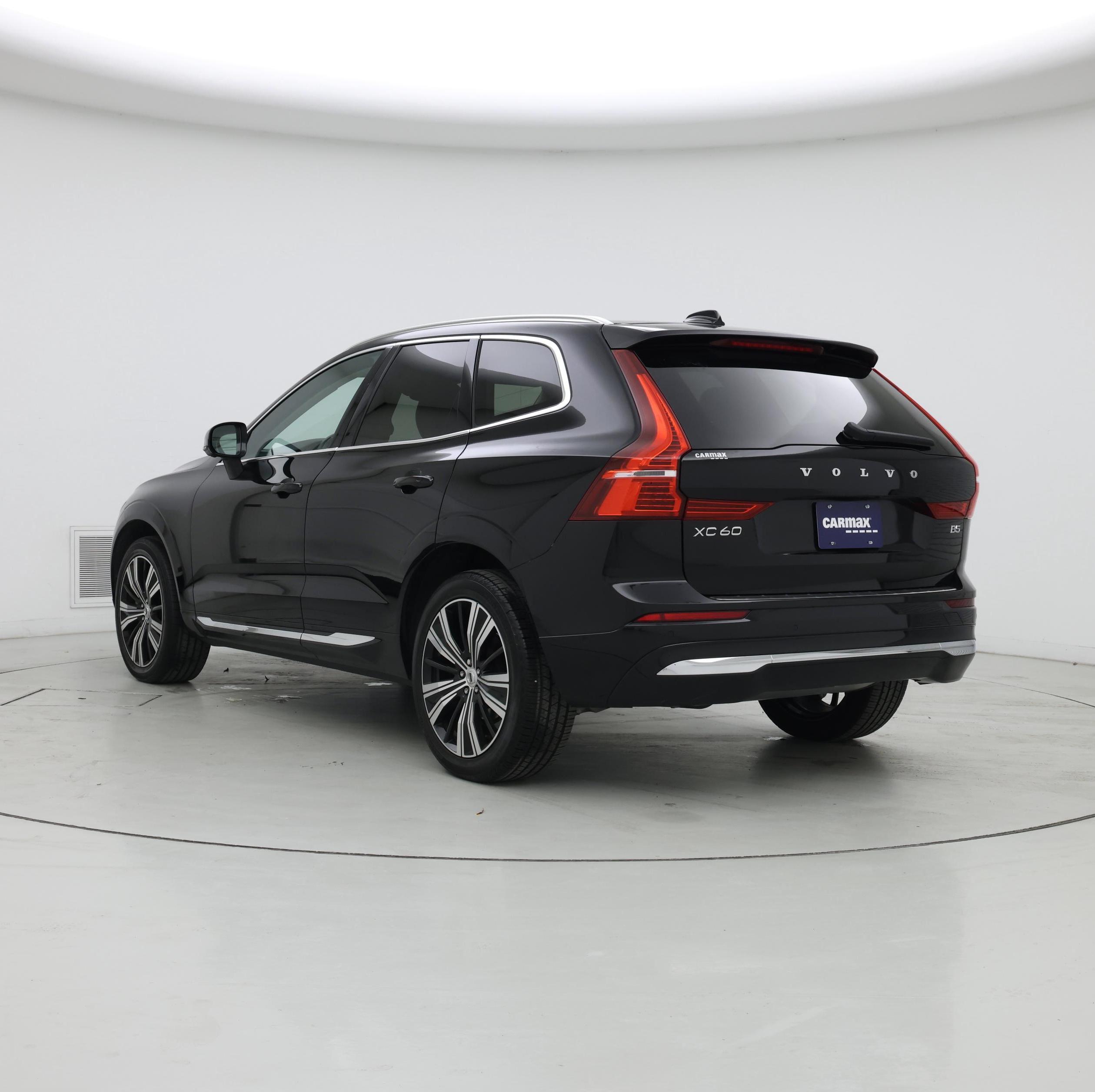 Thumbnail: 2023 Volvo XC60 - 2