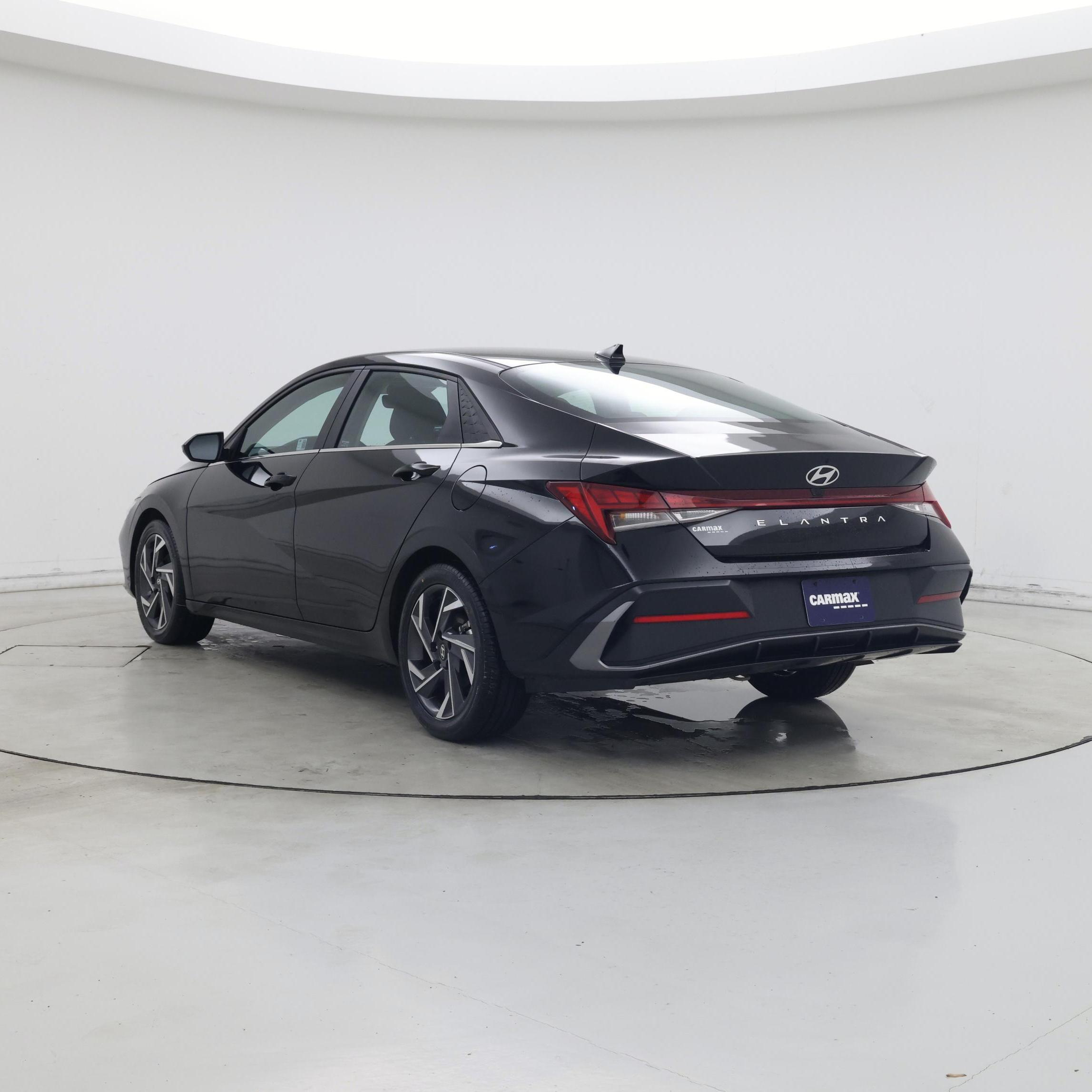 Thumbnail: 2024 Hyundai Elantra - 2