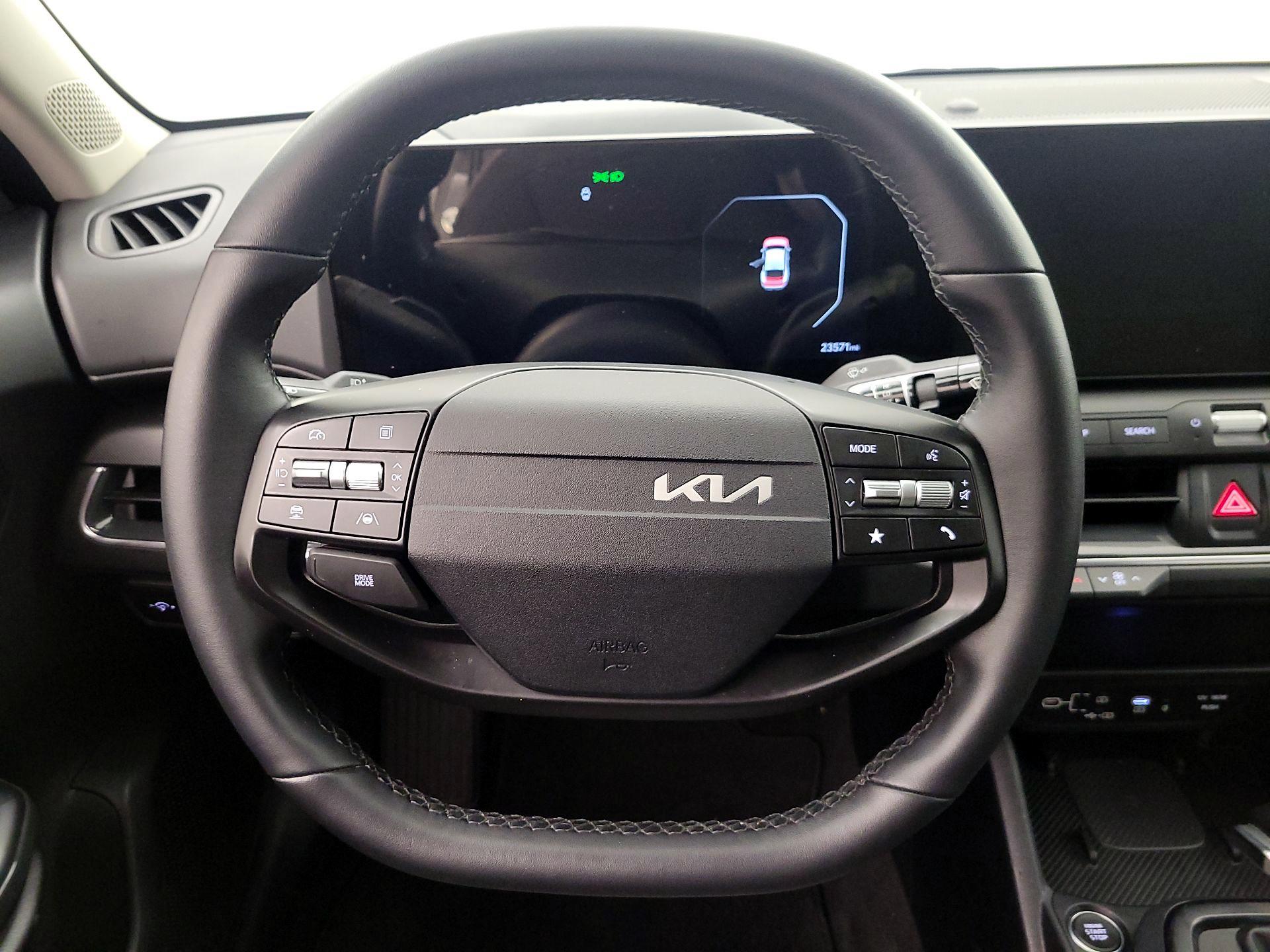 Thumbnail: 2025 Kia K4 - 10