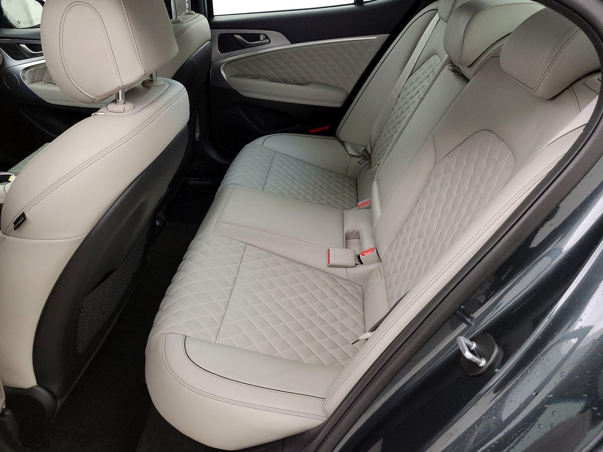 Thumbnail: 2023 Genesis G70 - 20