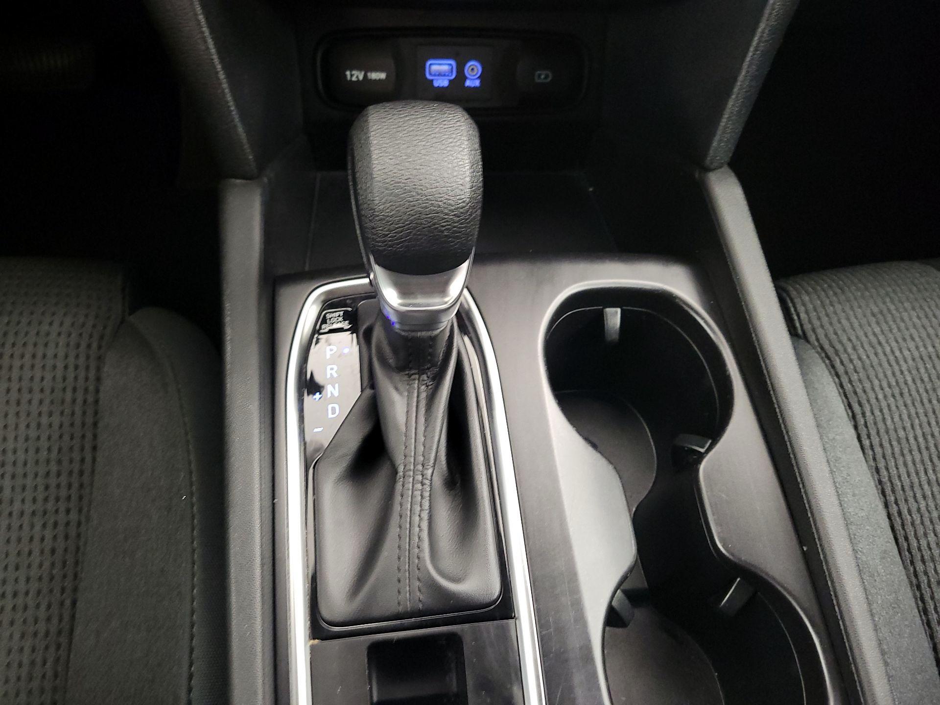 Thumbnail: 2019 Hyundai Santa Fe - 17