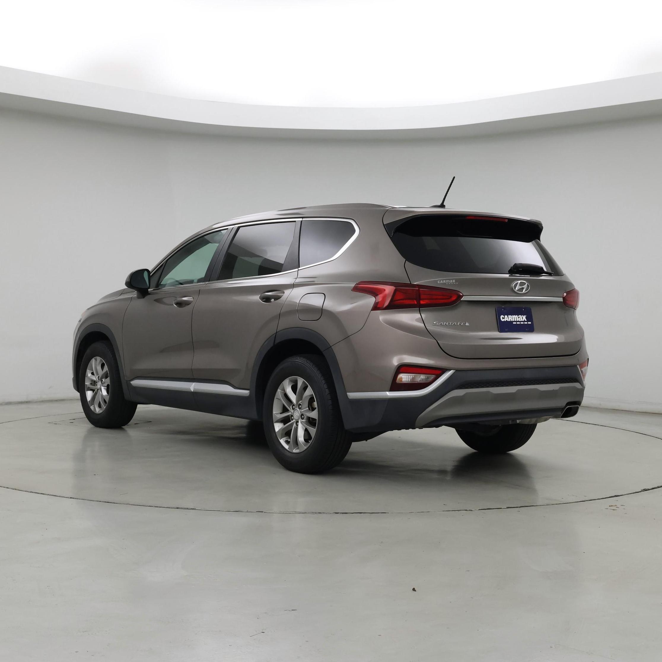 Thumbnail: 2019 Hyundai Santa Fe - 2
